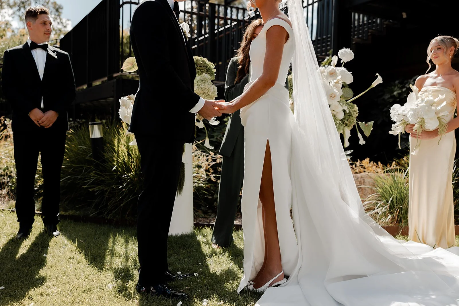 elly-isaac-house-on-haines-wedding13.jpg