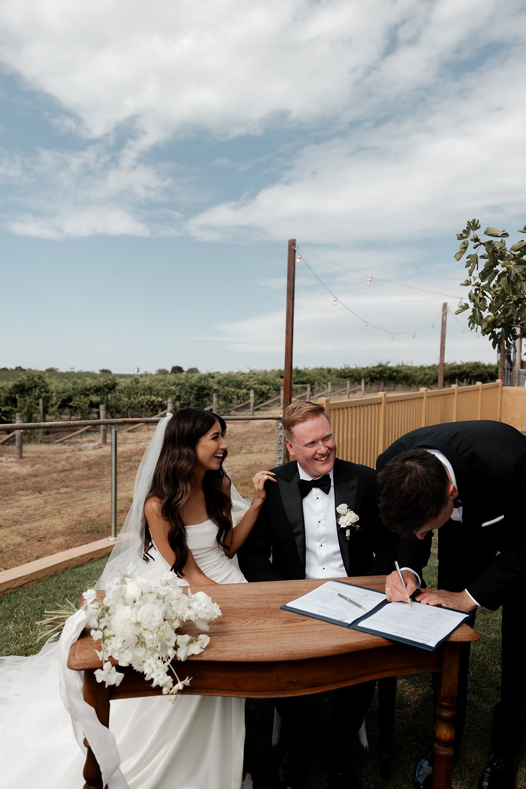 emily-mat-simon-hackett-wedding18.jpg