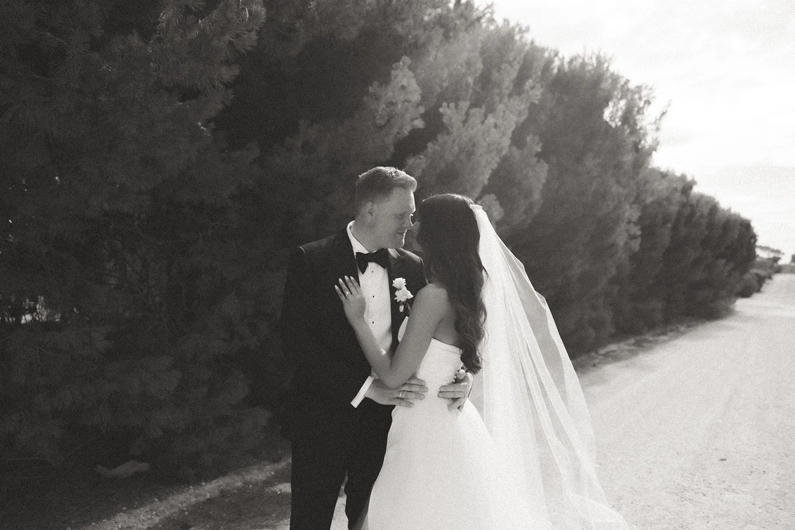 emily-mat-simon-hackett-wedding34.jpg