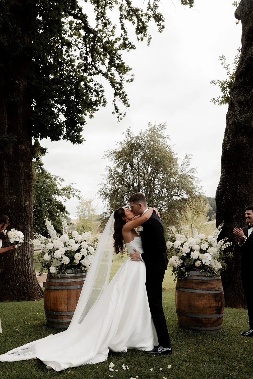 claire-james-cobbs-hill-estate-wedding8.jpg