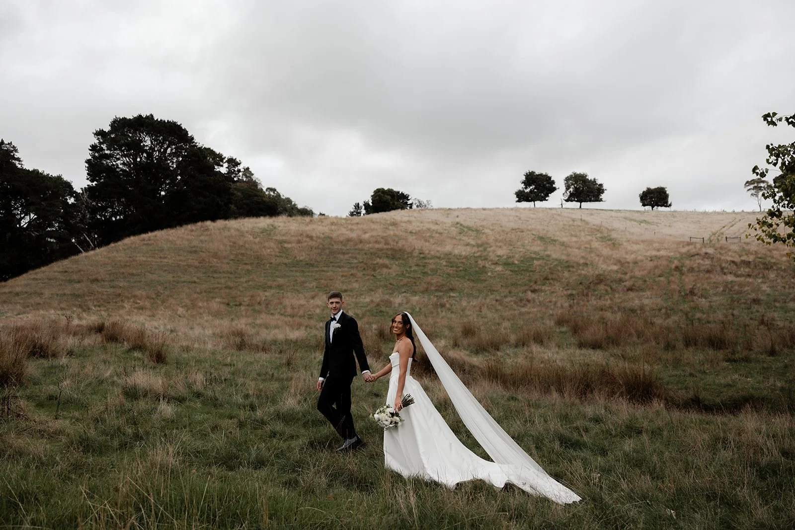claire-james-cobbs-hill-estate-wedding24.jpg