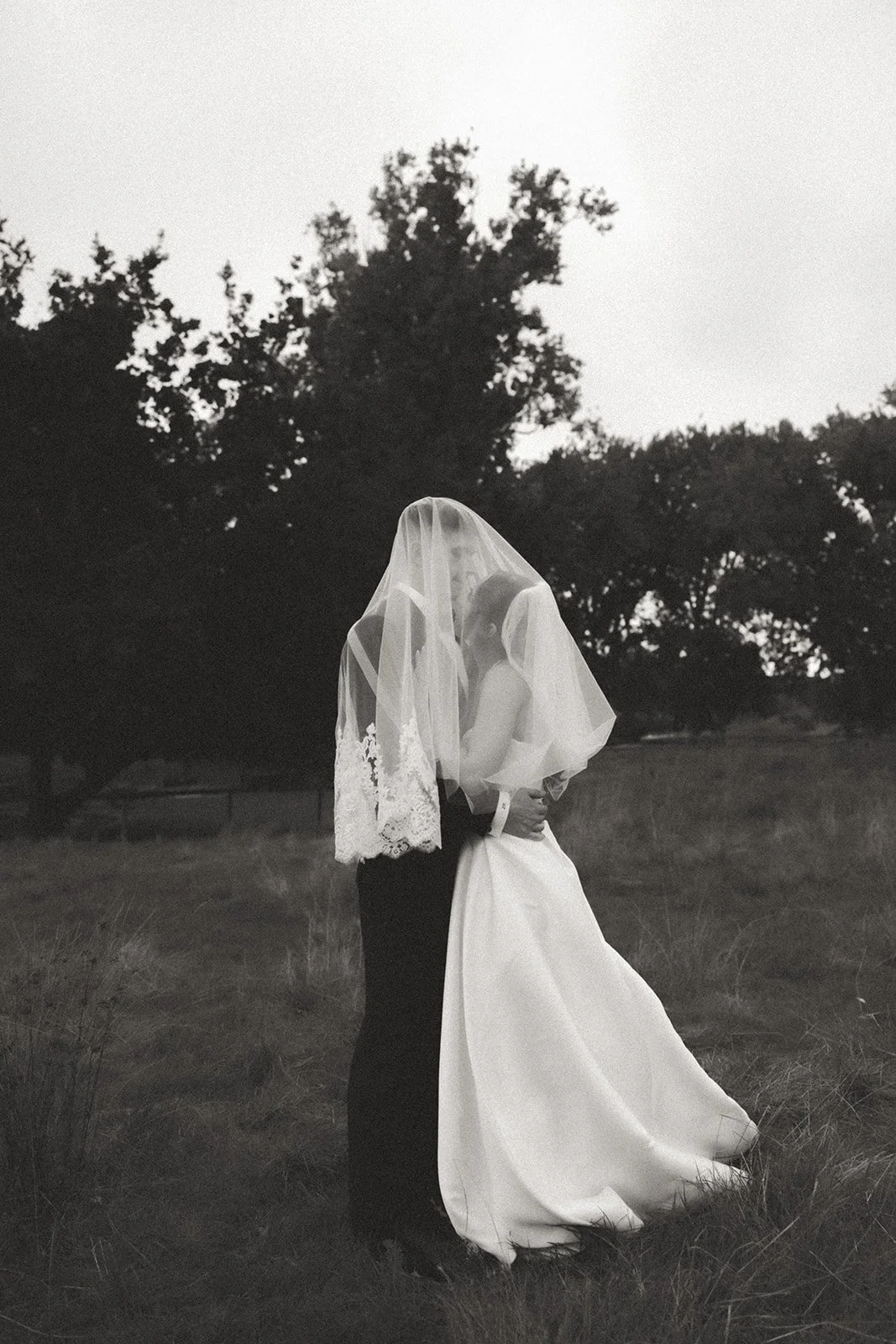 claire-james-cobbs-hill-estate-wedding34.jpg