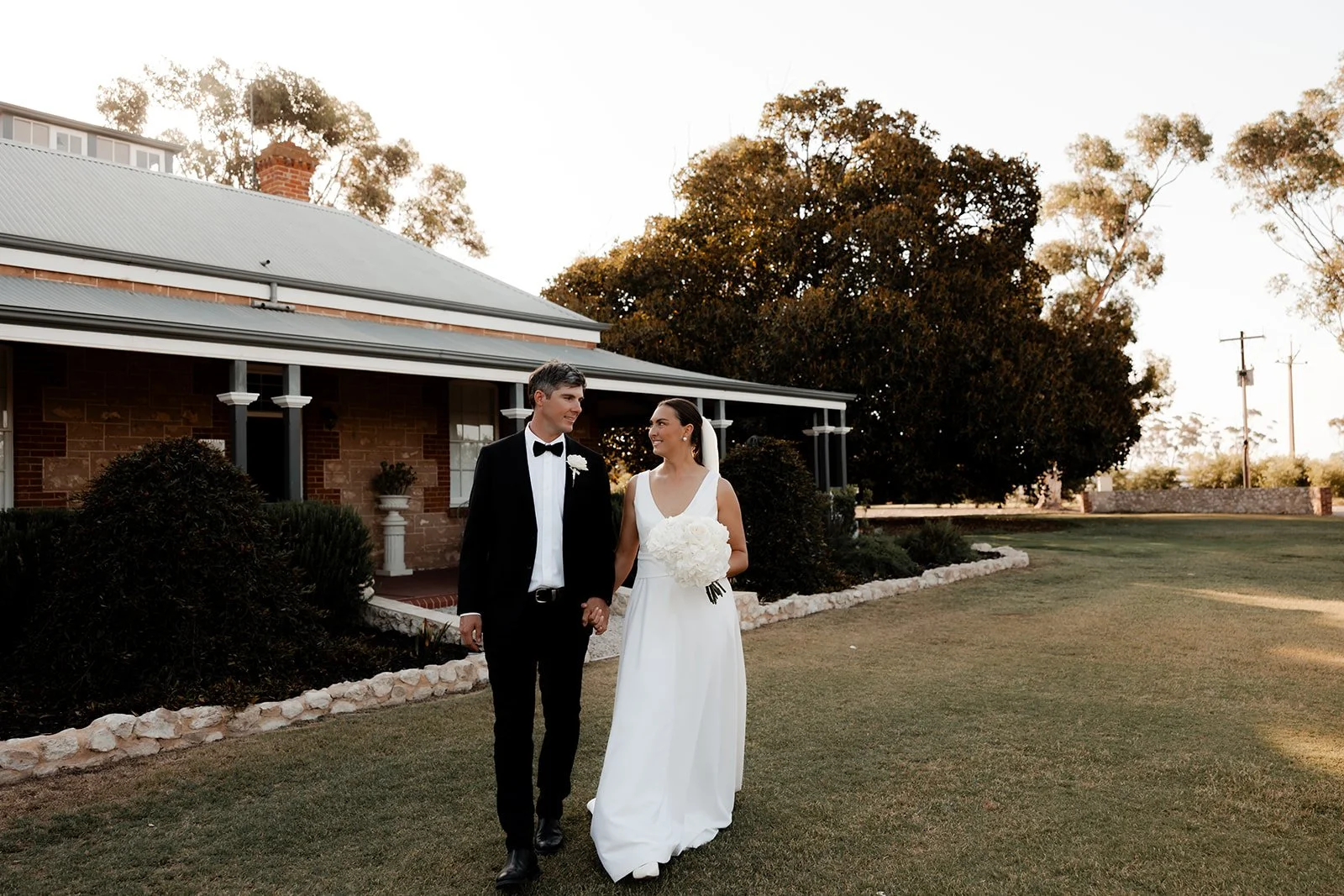 jess-hugo-woodburn-homestead-wedding-sa-life25.jpg
