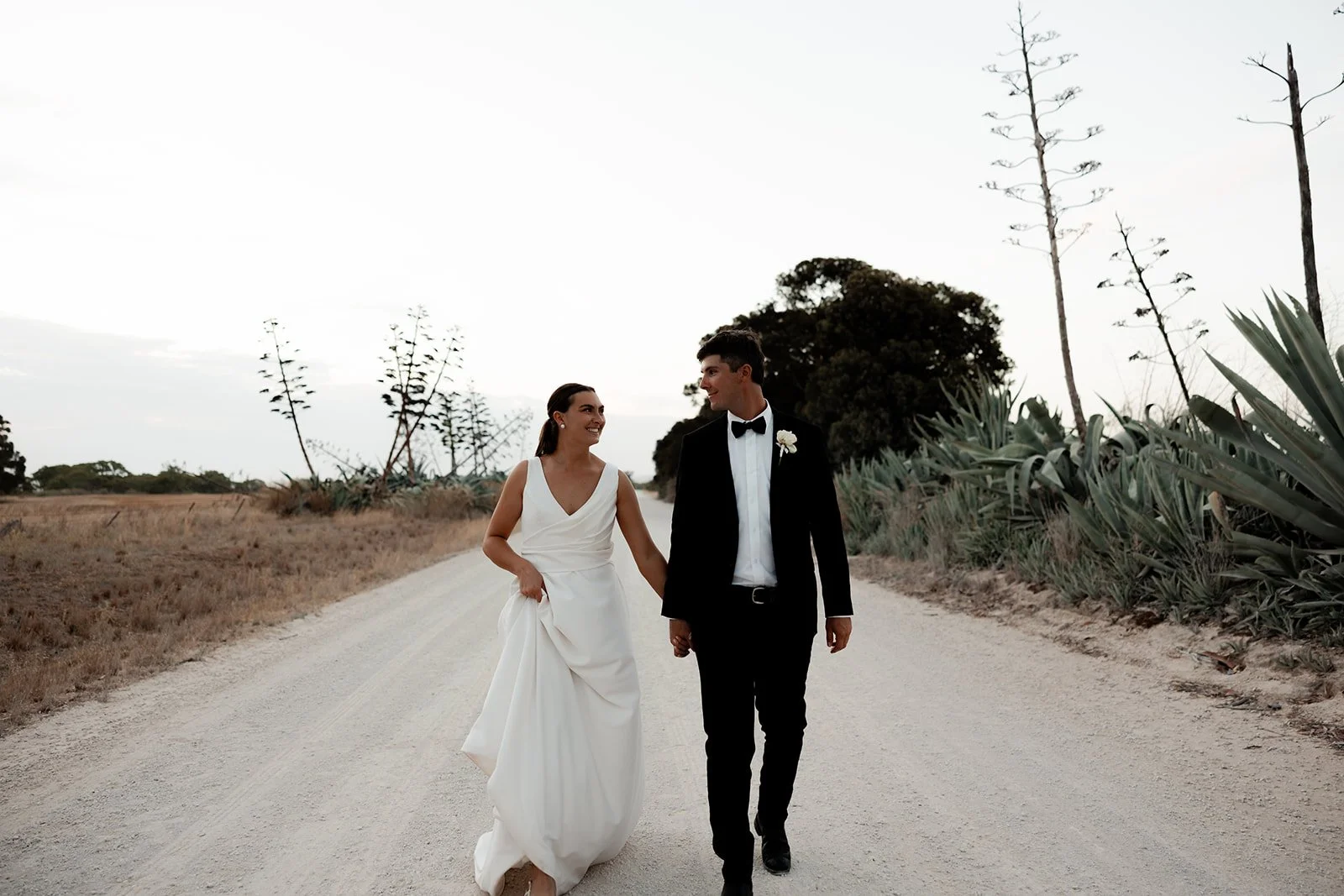 jess-hugo-woodburn-homestead-wedding-sa-life30.jpg