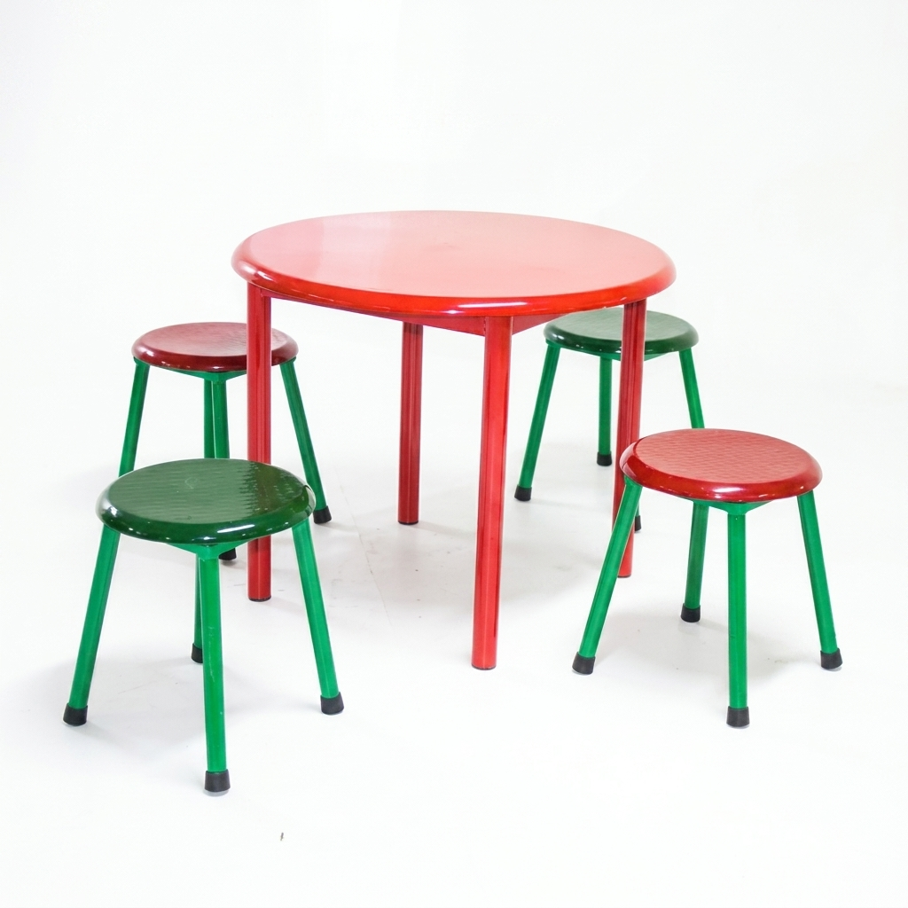 KG Fiberglass Round Table 1.png