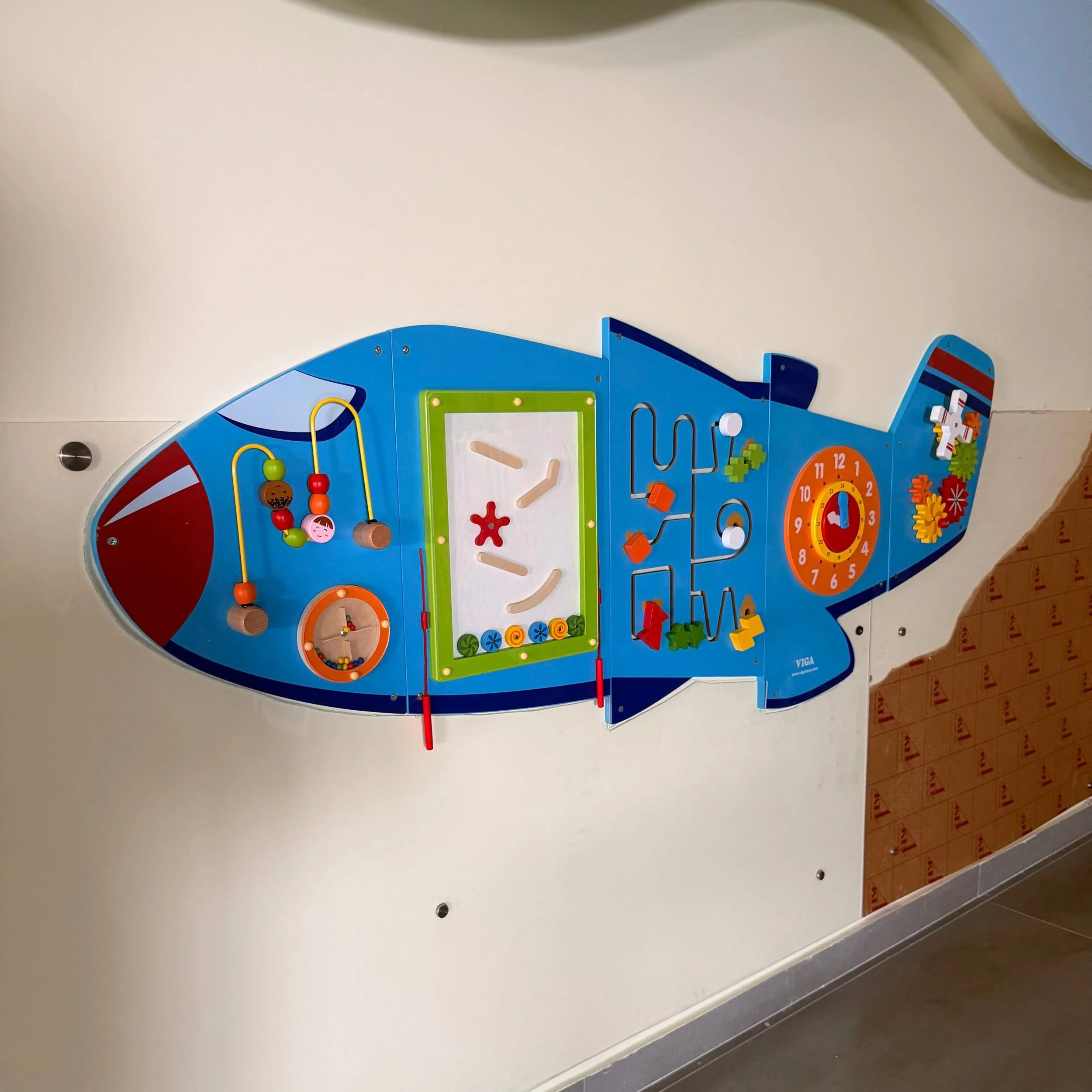 Airplane Busyboard (Clock &amp; Gears)