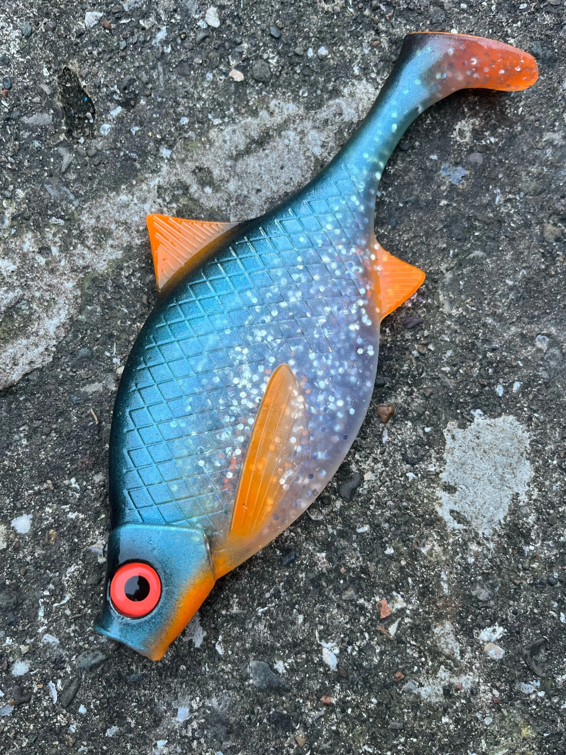 8E00A70B-AF04-41F9-9513-64475A538D5B