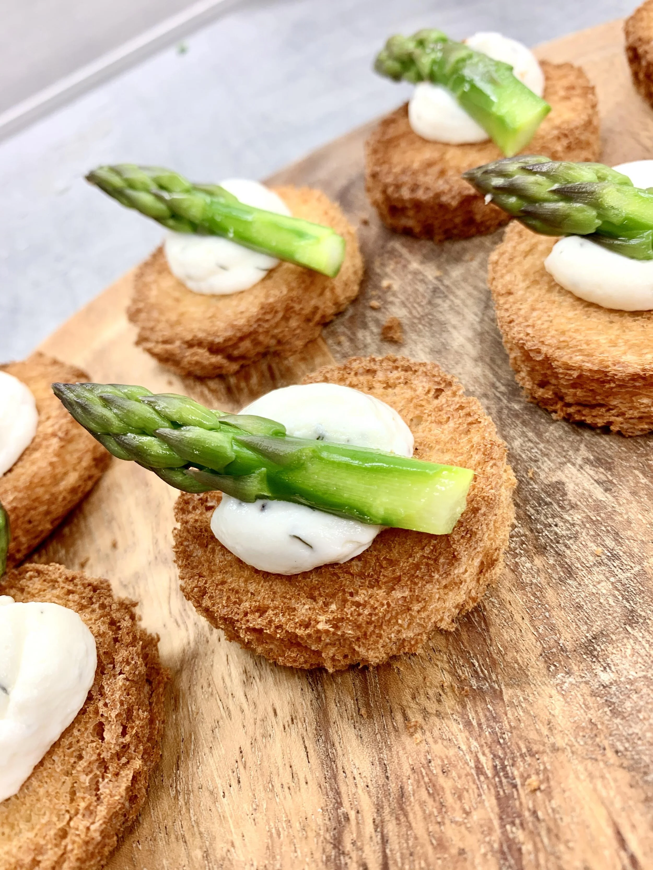 Asparagus brioche canape