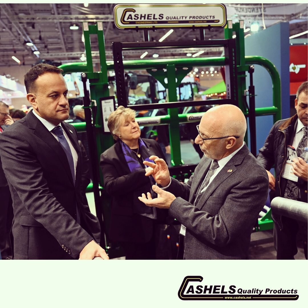 A pleasure to welcome 🇮🇪 T&aacute;naiste and Minister for Enterprise, Trade &amp; Employment Leo Varadkar to the Cashels stand at Agromek today. | #cashels #cashelsqualityproducts #ireland #balehandling #bales #silage #silage22 #silage2k22 #roundba