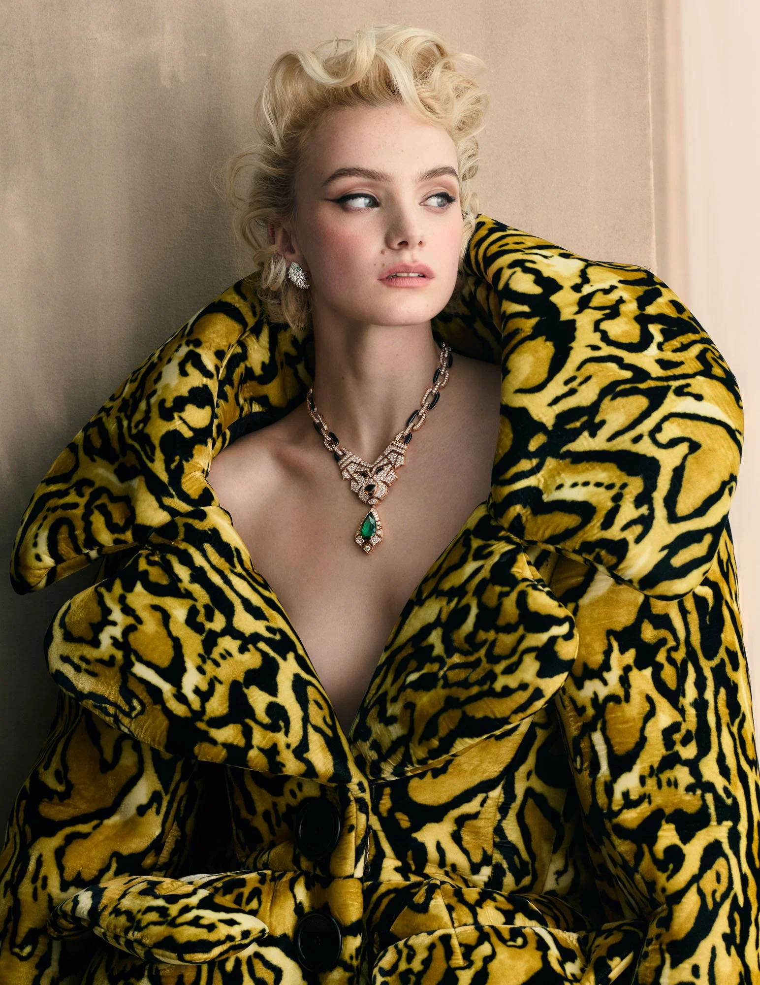 250603_Vogue_Thailand_High_Jewellery_03_00411 1f1.jpg