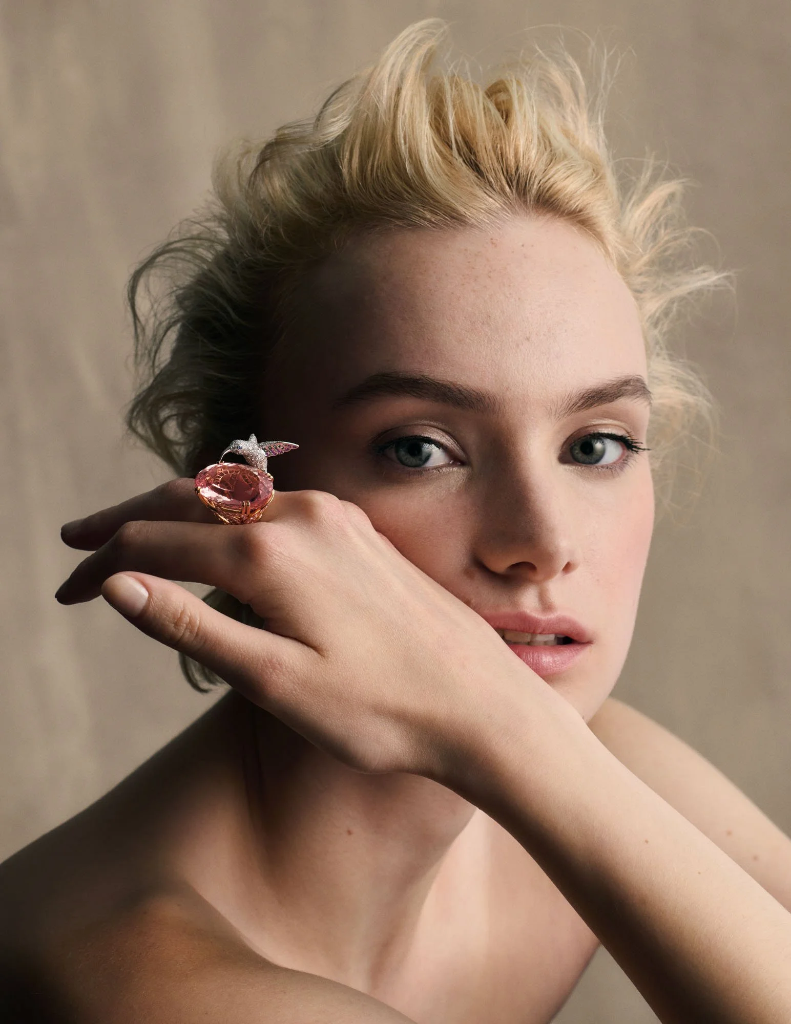 250603_Vogue_Thailand_High_Jewellery_08_0772 1f1.jpg