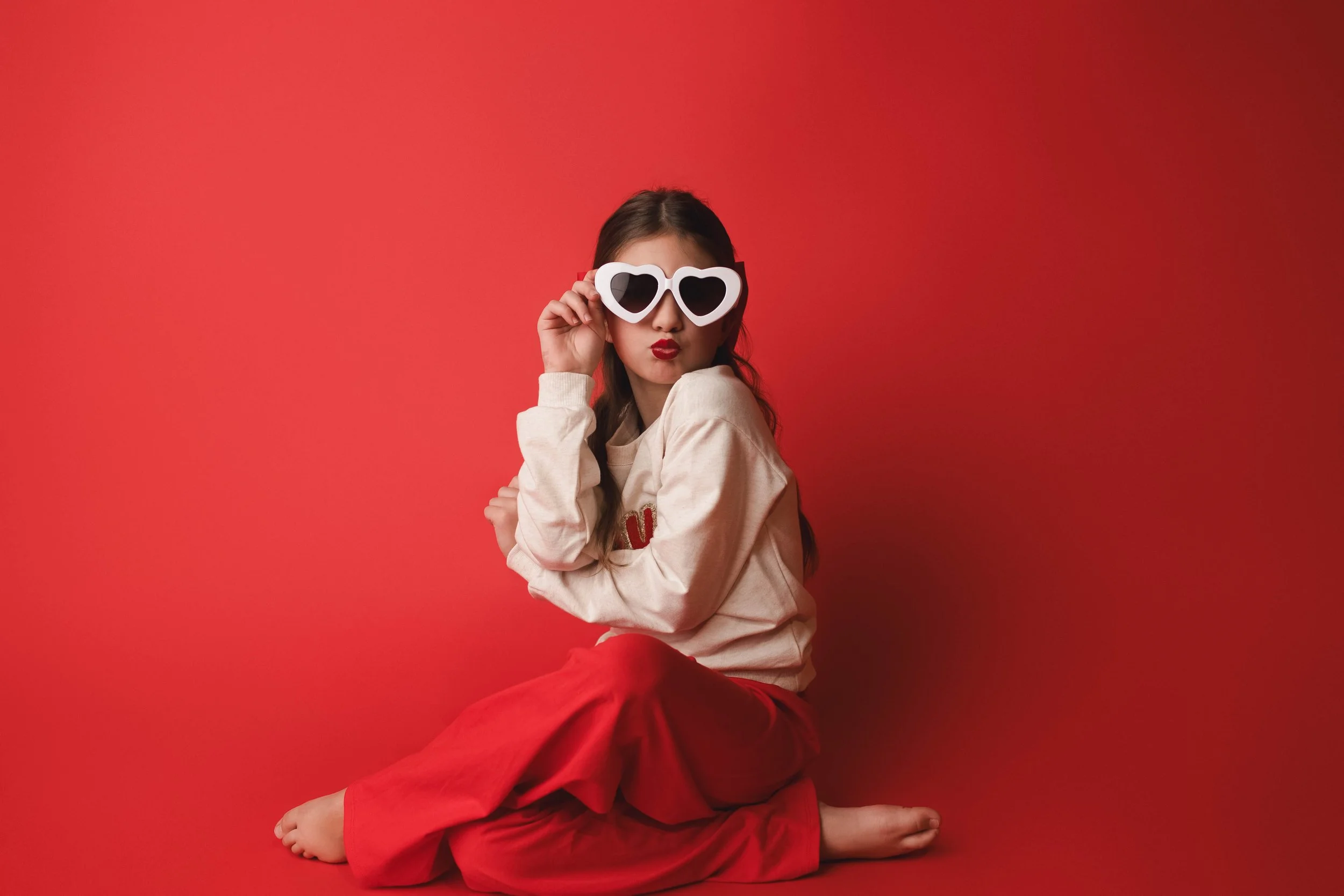 Valentine's Day....flowers, flowers, everywhere! Book your Valentine's Mini in Attleboro, MA!