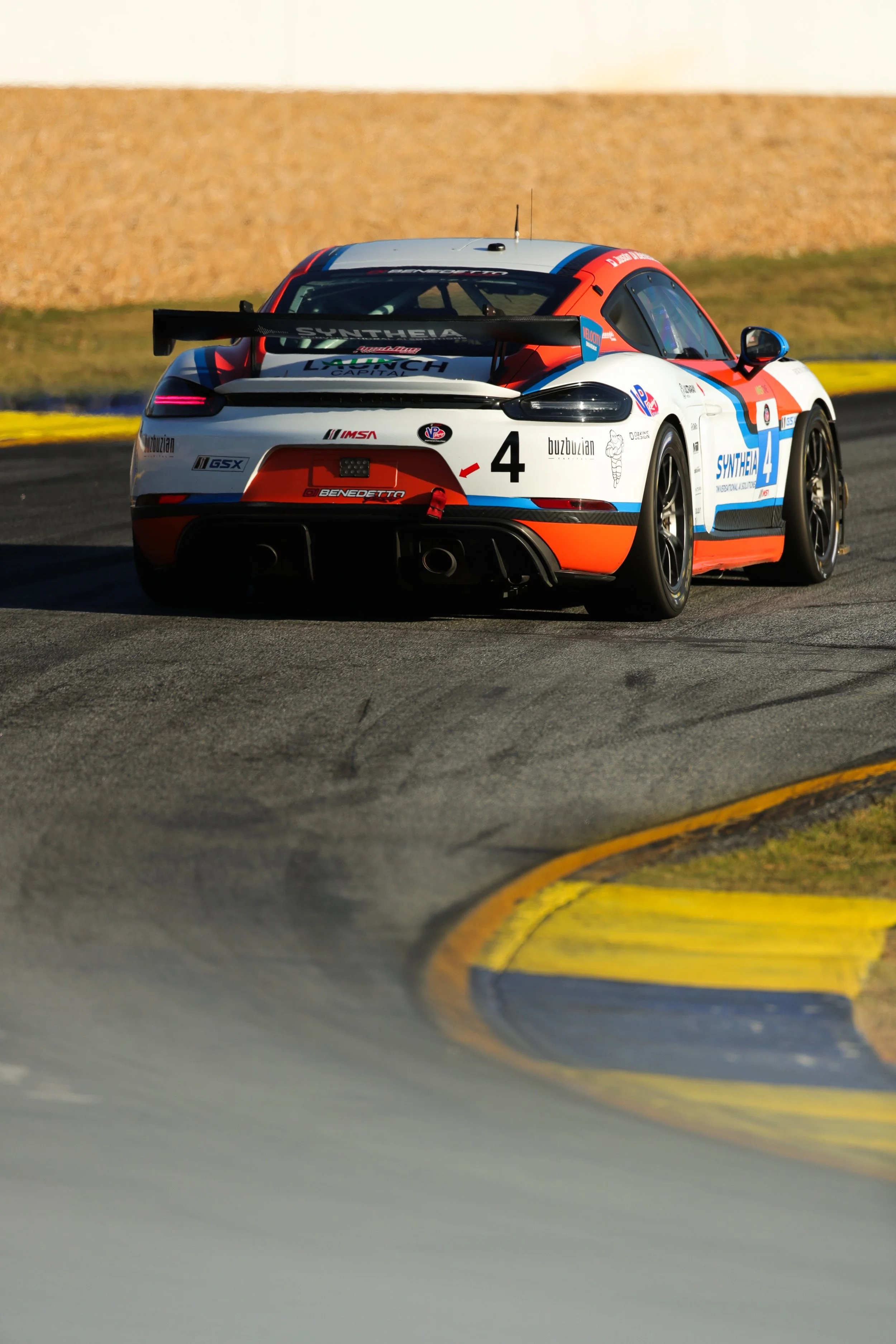 IMSA_Petit25_10_10_075402_JP70729.jpg