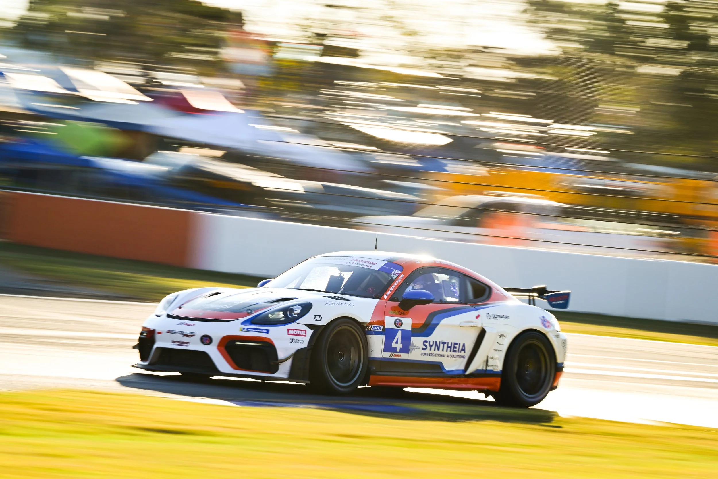 IMSA_Petit25_10_10_084005_JP3840.jpg