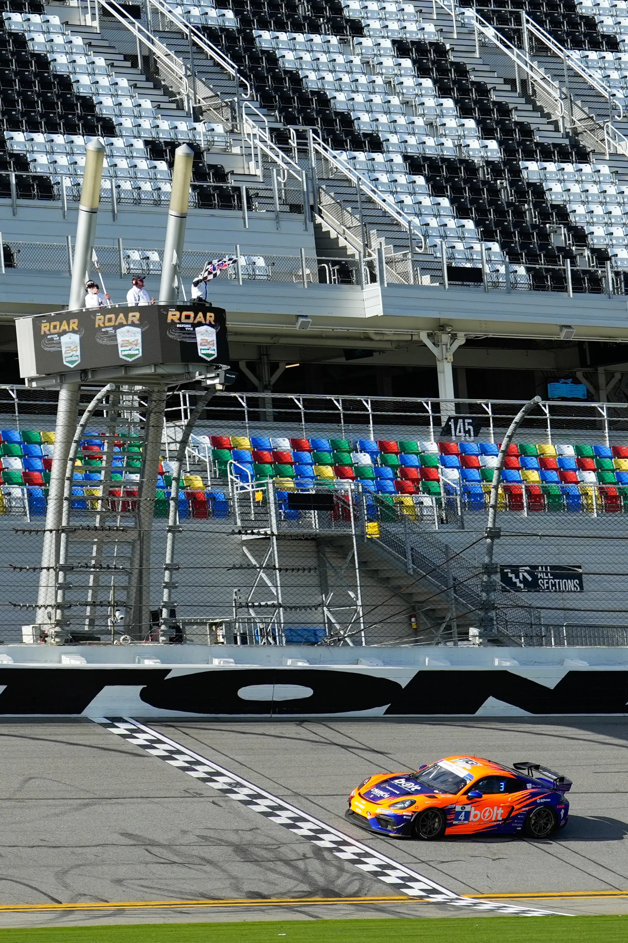 Copy of _A741388(1).JPG