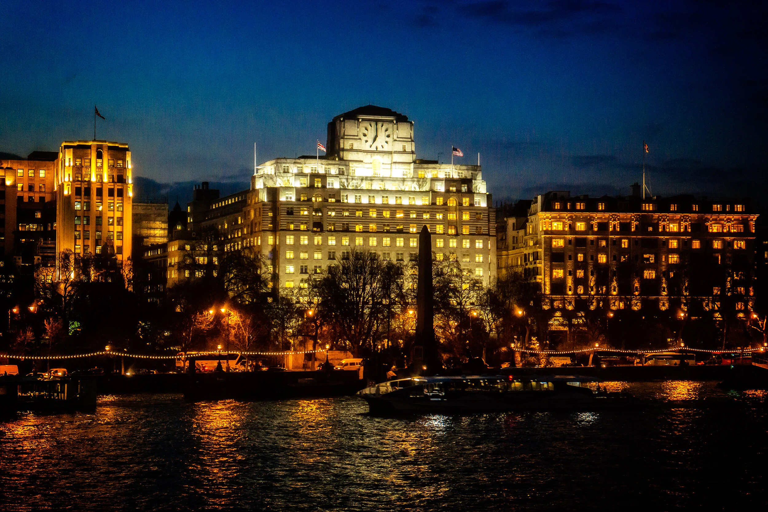 Adapt and repurpose: the future workplace in a heritage icon