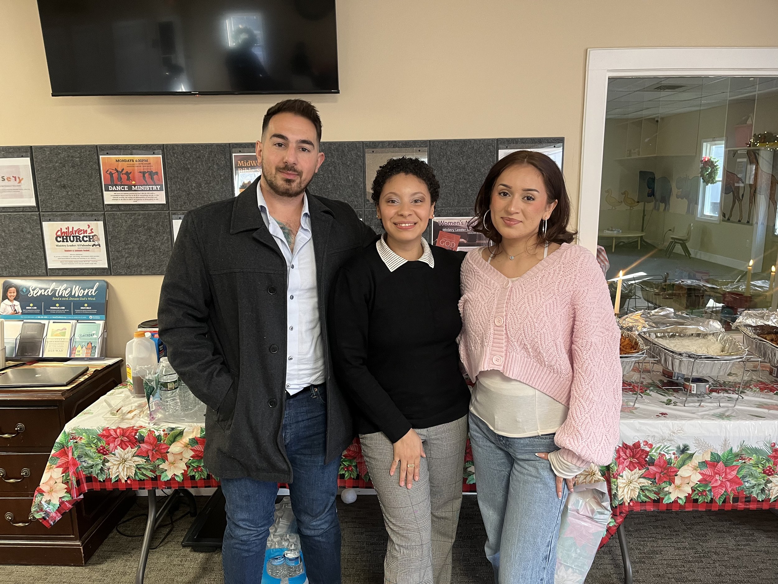 Lisa's Holiday Giving Event at Huntington Chapel