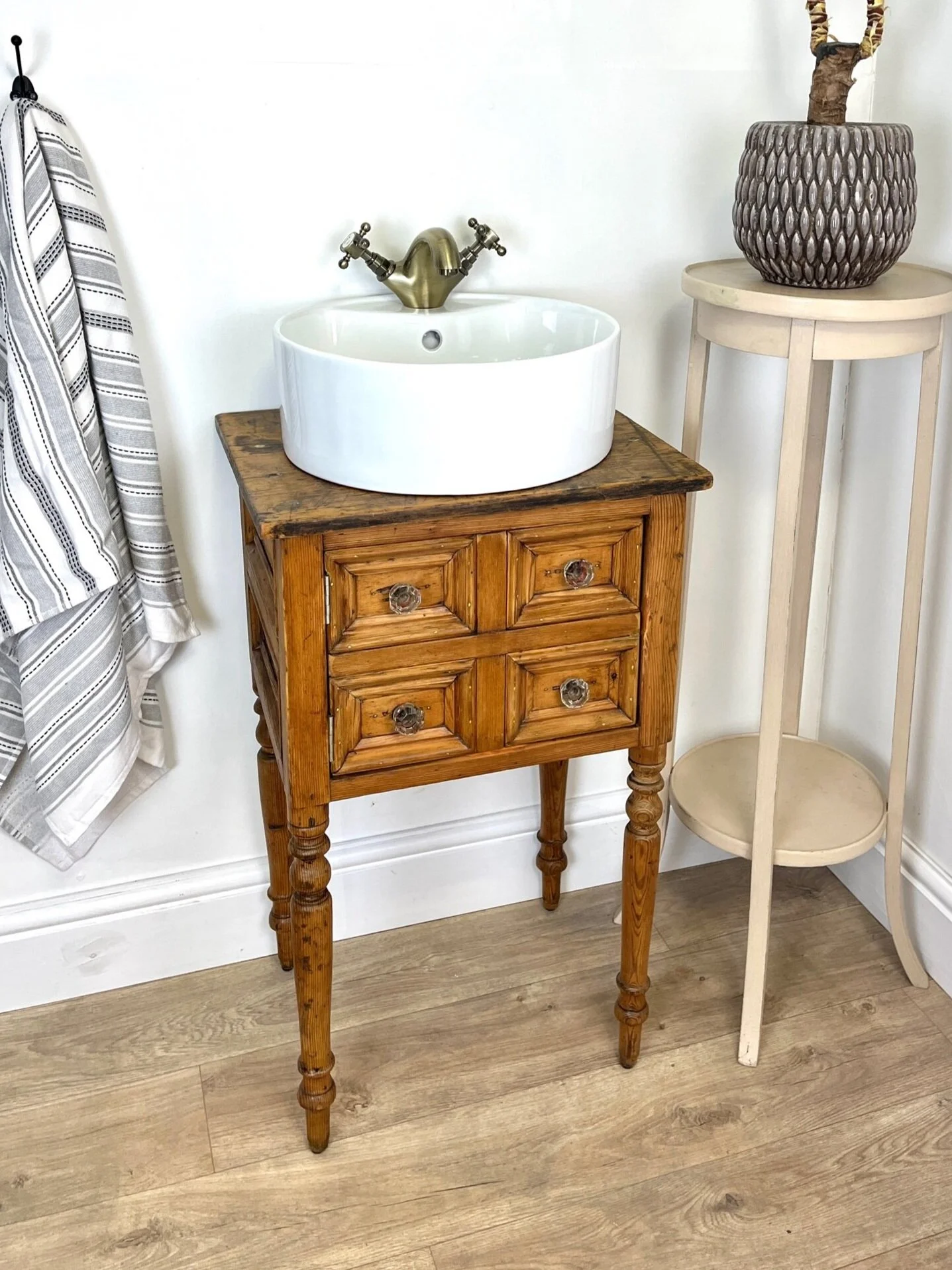 3D37C223-E555-4B35-B445-089177A80F12