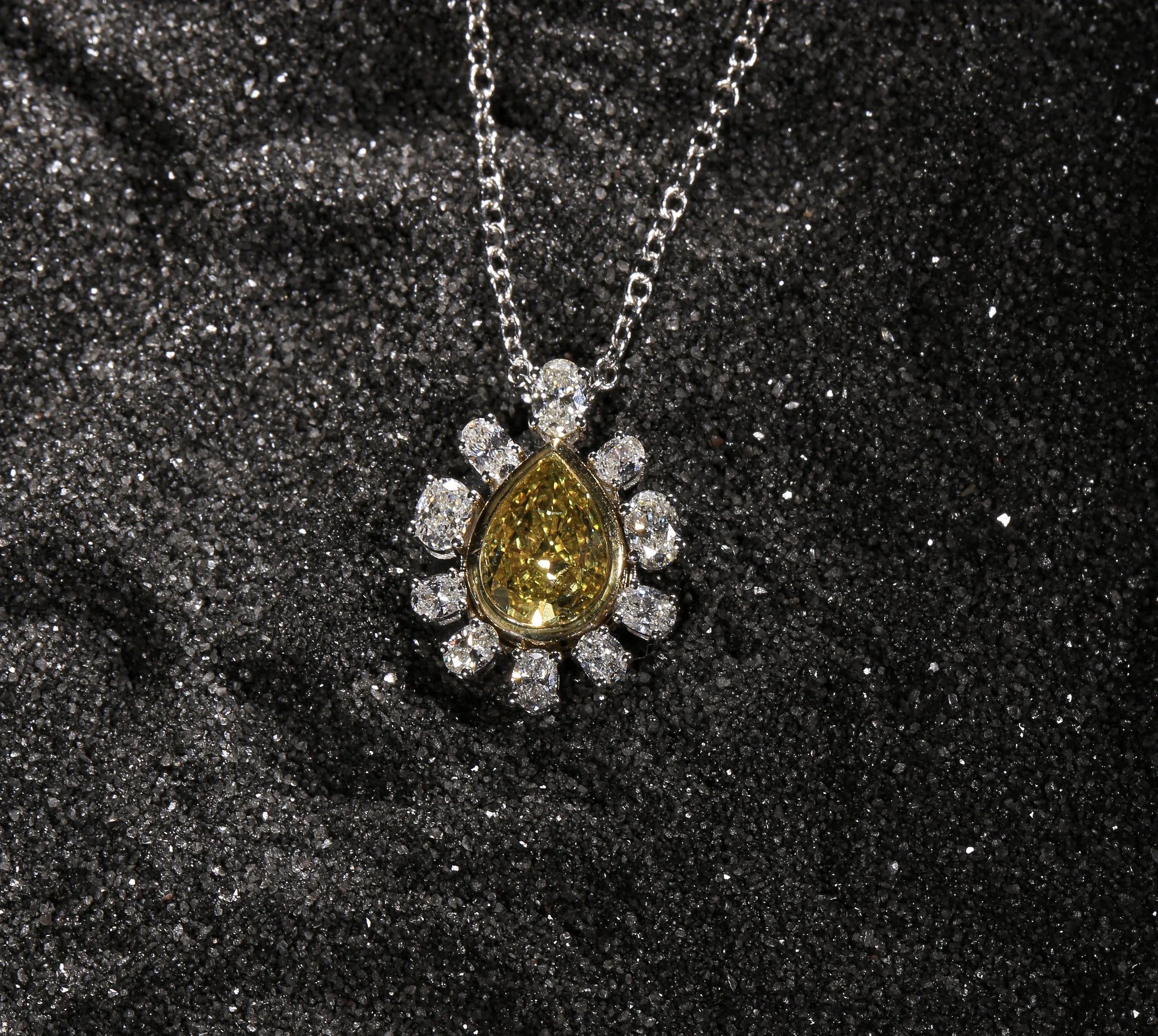 DesertDIamondPendant2c.jpg