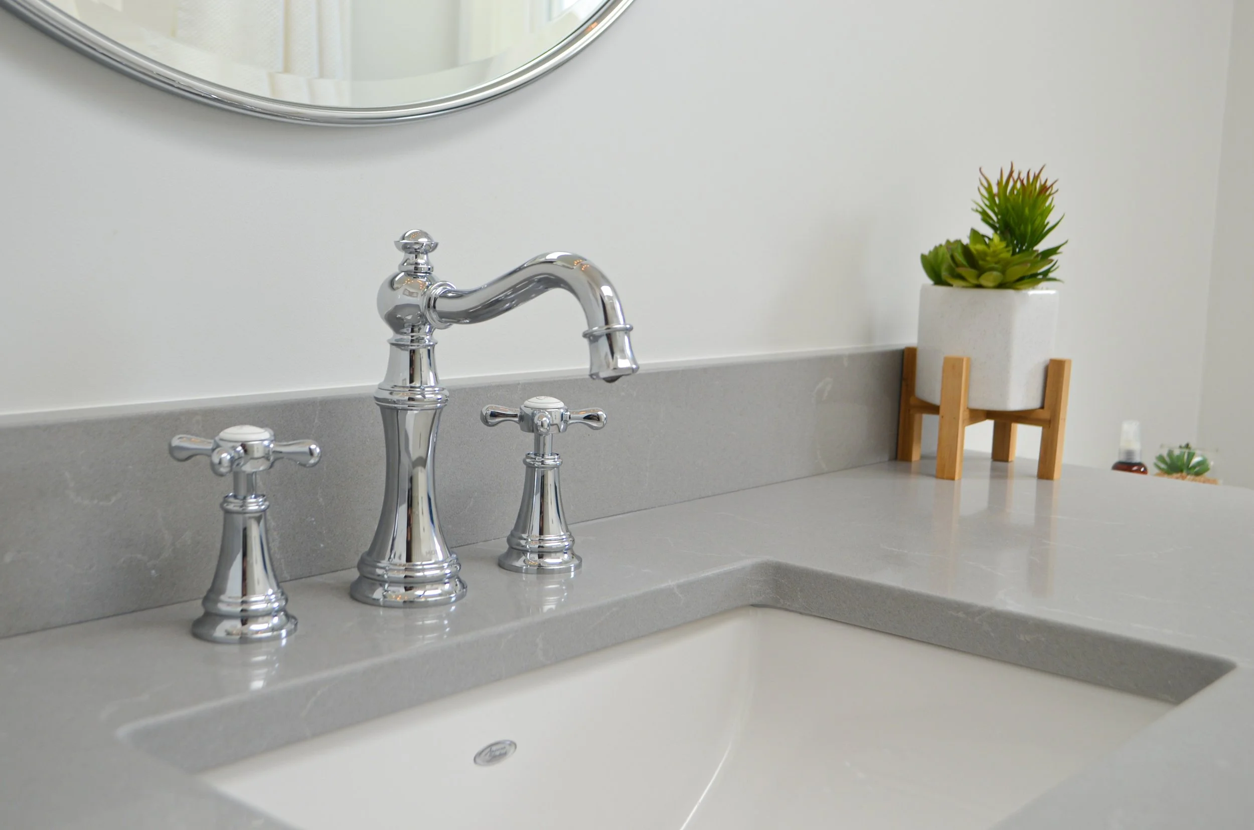 Roka_Cloverdale_Bathroom-18.jpg