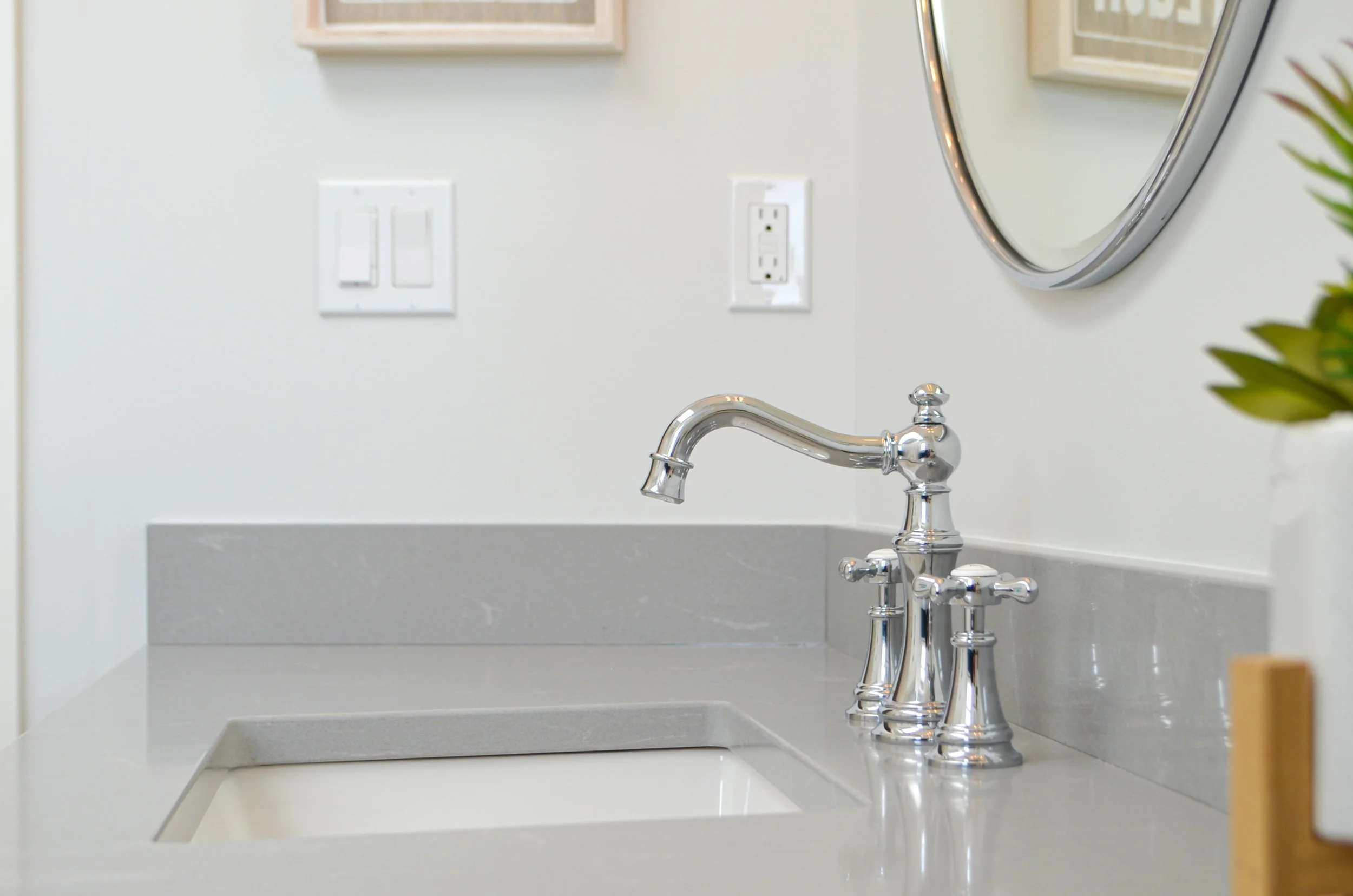 Roka_Cloverdale_Bathroom-28.jpg
