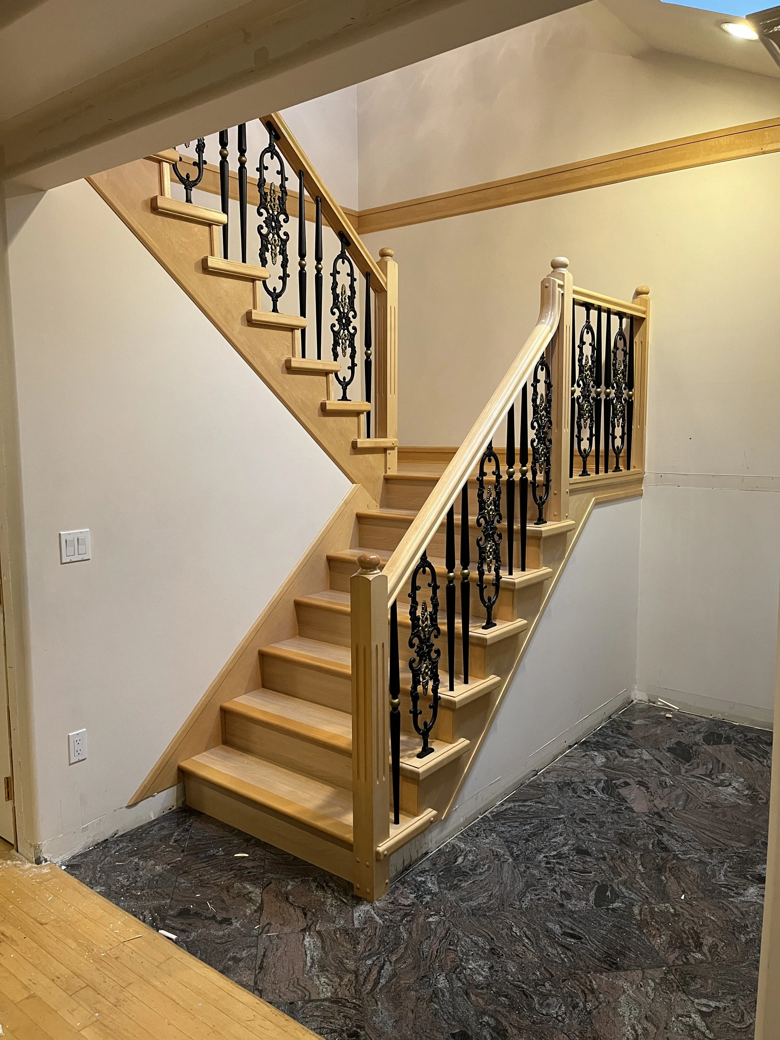 burnaby-open-concept-full-home-renovation - Before - 04.jpg
