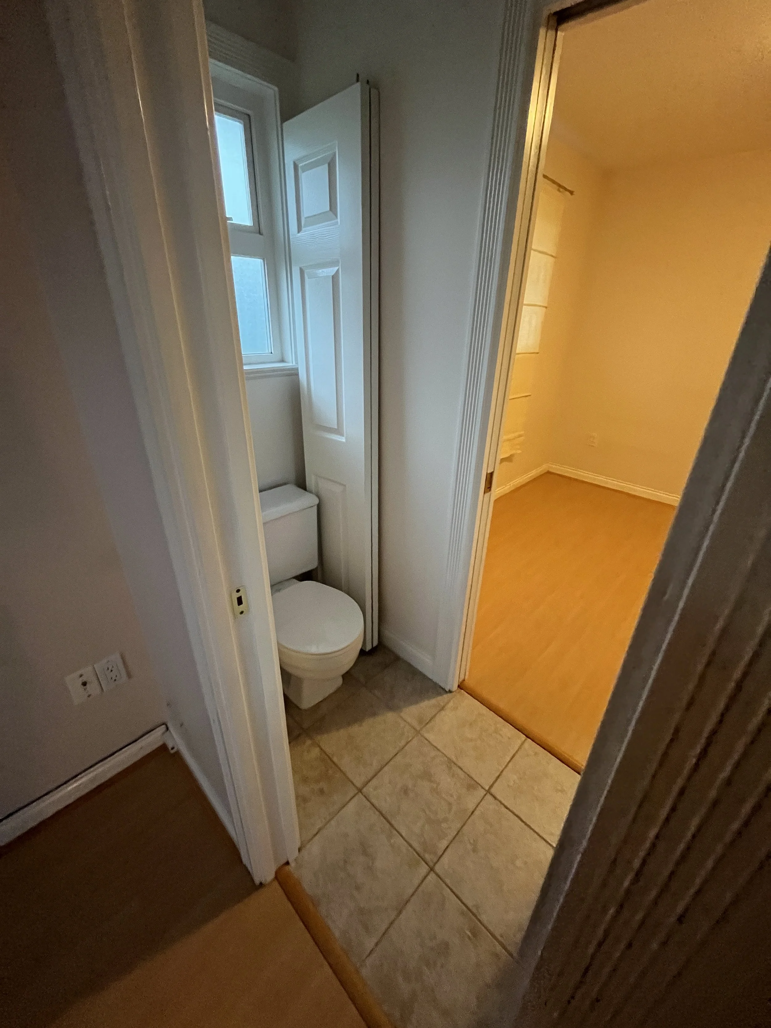 burnaby-open-concept-full-home-renovation - Before - 14.jpg