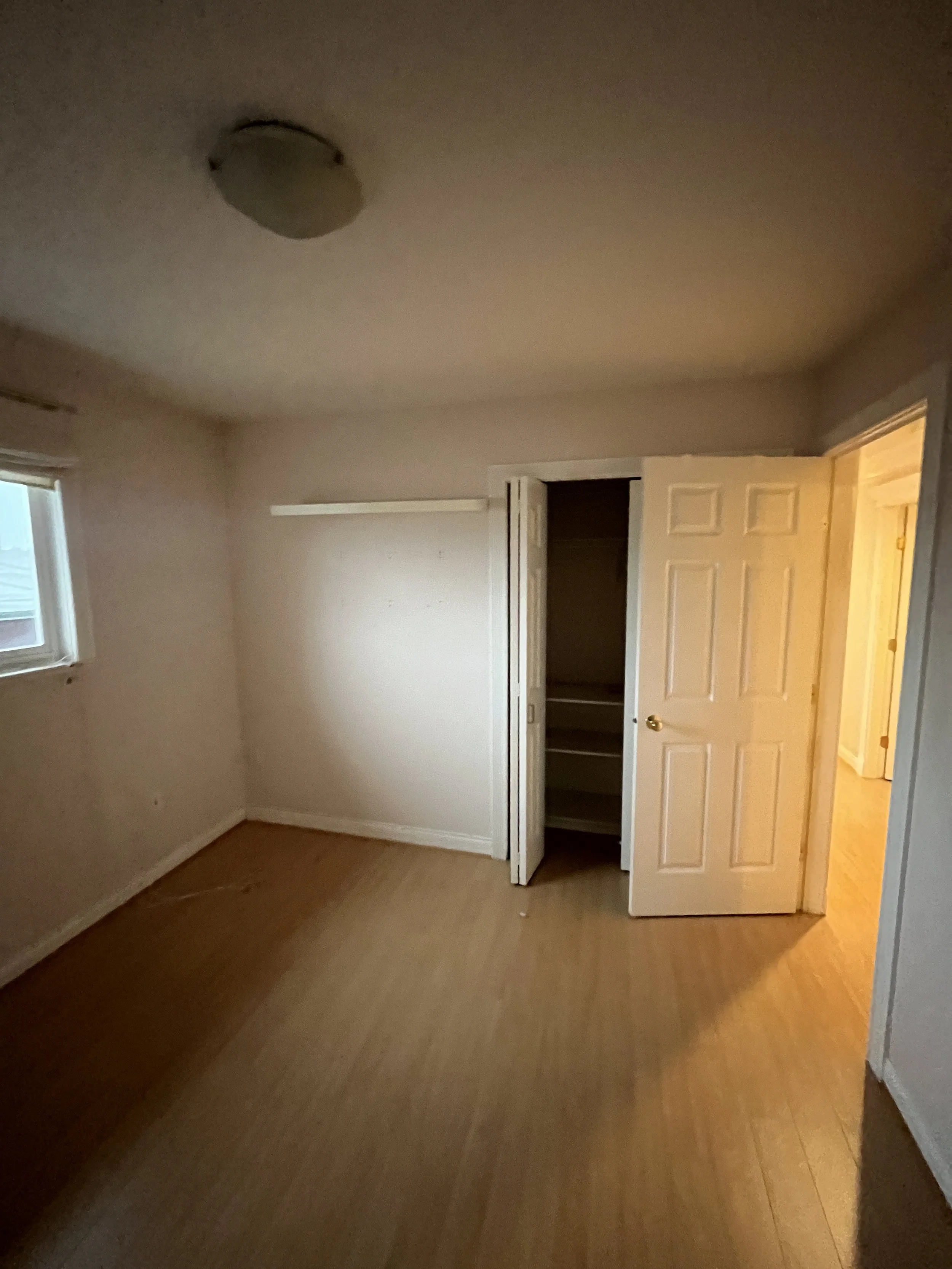 burnaby-open-concept-full-home-renovation - Before - 36.jpg