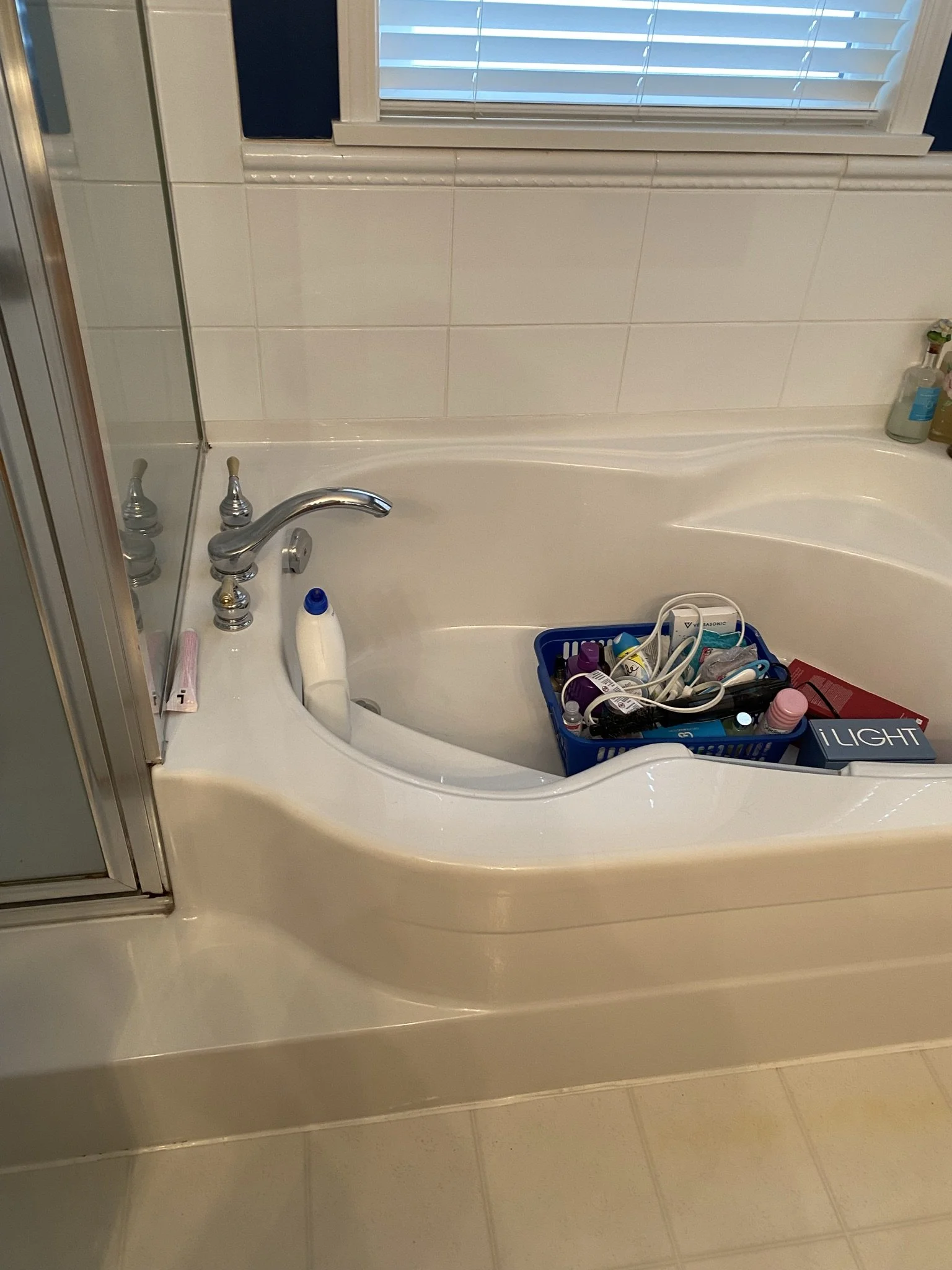 surrey-three-bathroom-refresh - Before - 02.jpeg