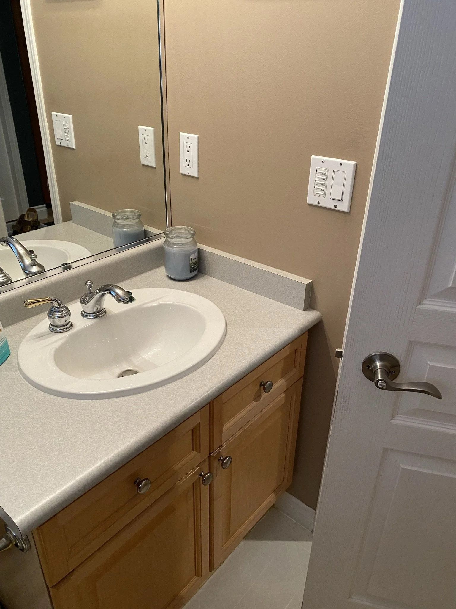 surrey-three-bathroom-refresh - Before - 11.jpeg