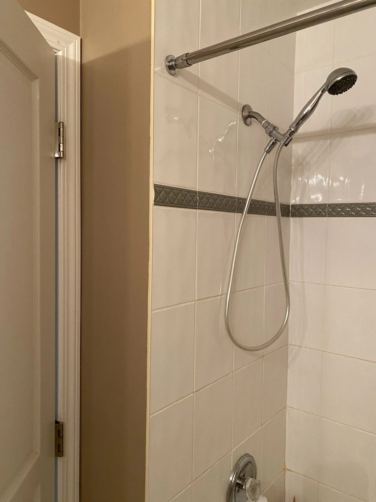 surrey-three-bathroom-refresh - Before - 32.jpeg