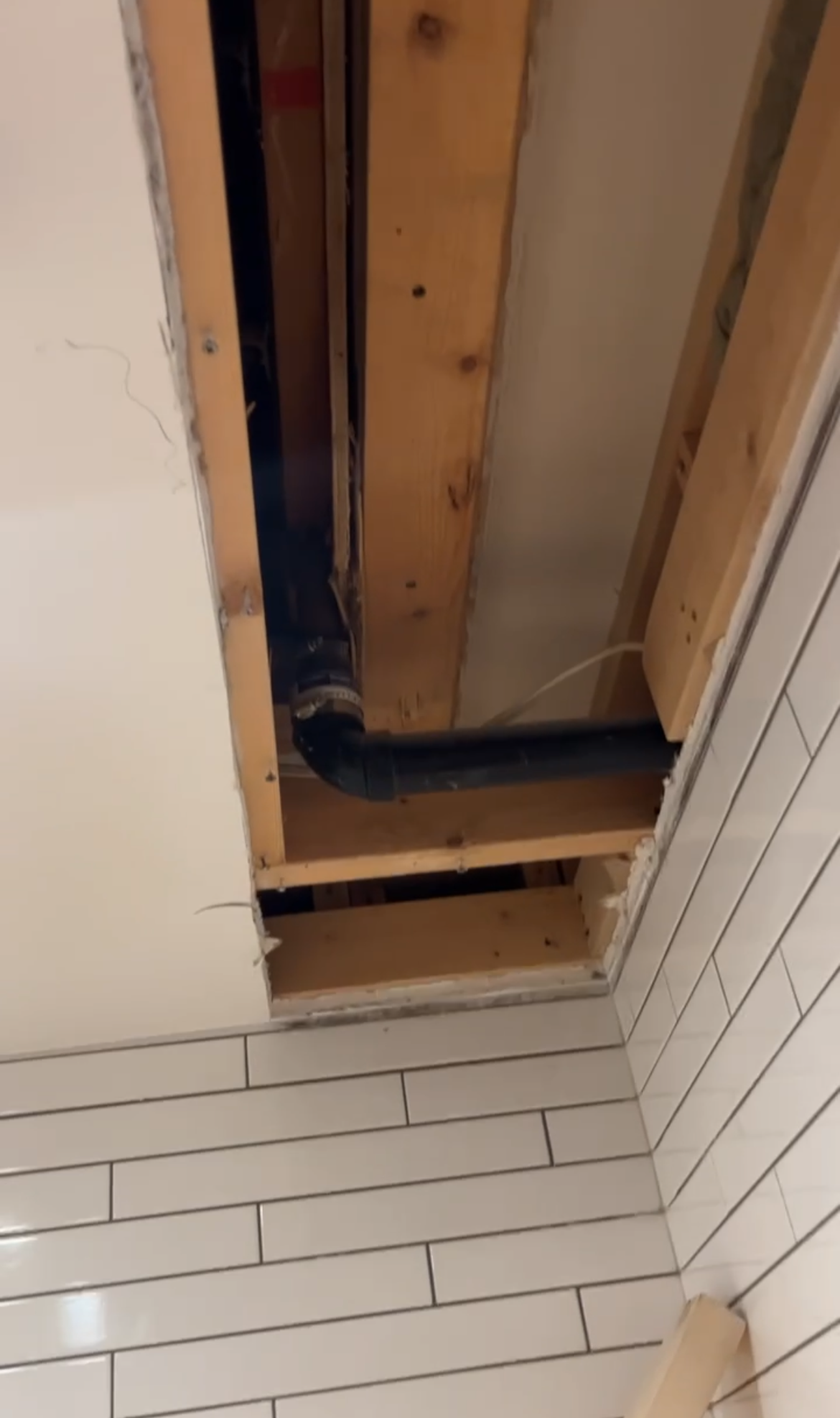 vancouver-townhouse-shear-wall-repair+-+Before+-+06.png