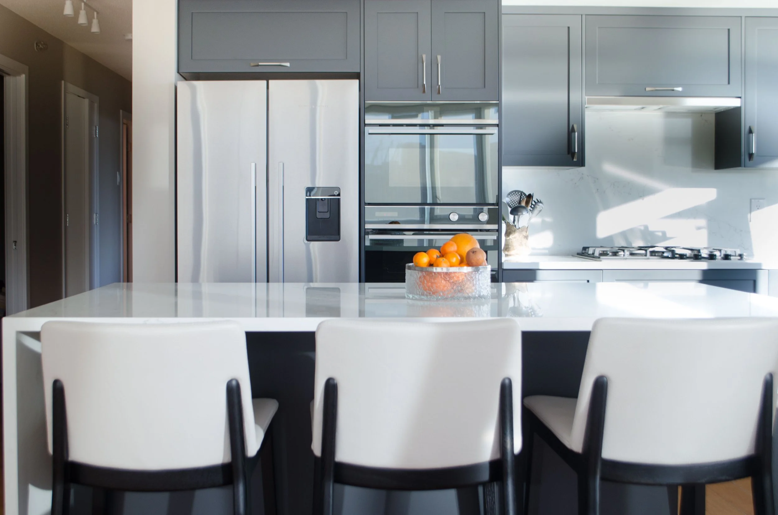 false-creek-condo-renovation - After - 01.jpg