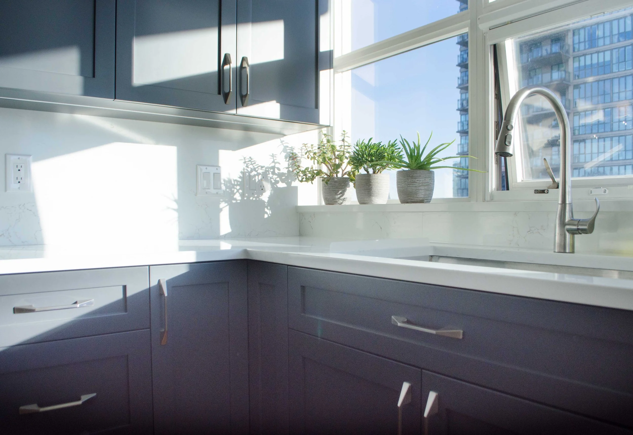 false-creek-condo-renovation - After - 11.jpg