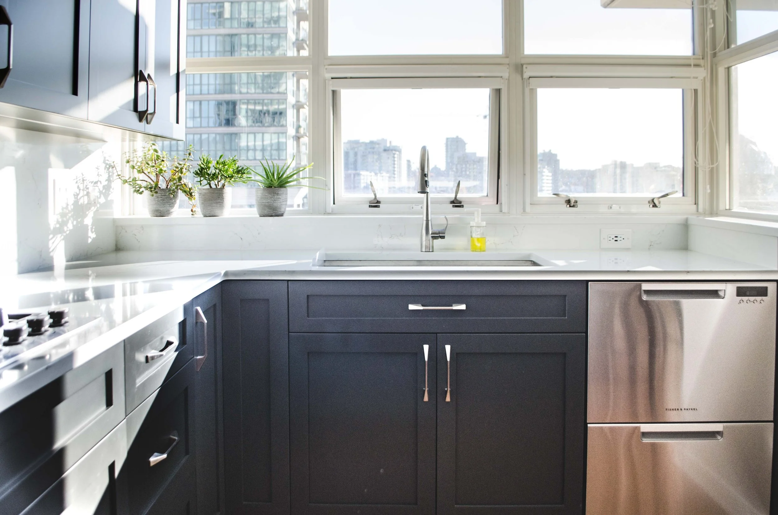 false-creek-condo-renovation - After - 13.jpg