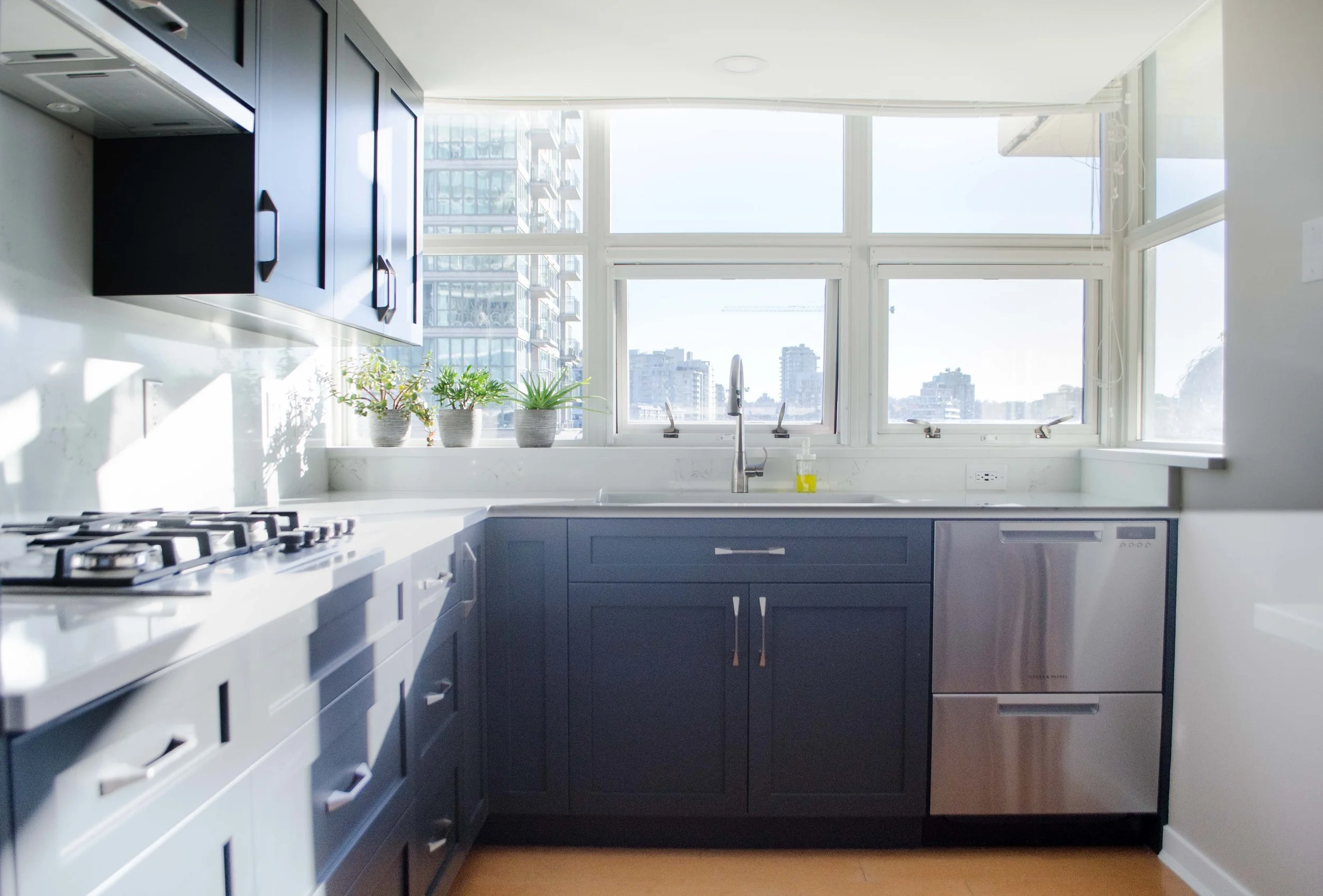 false-creek-condo-renovation - After - 14.jpg