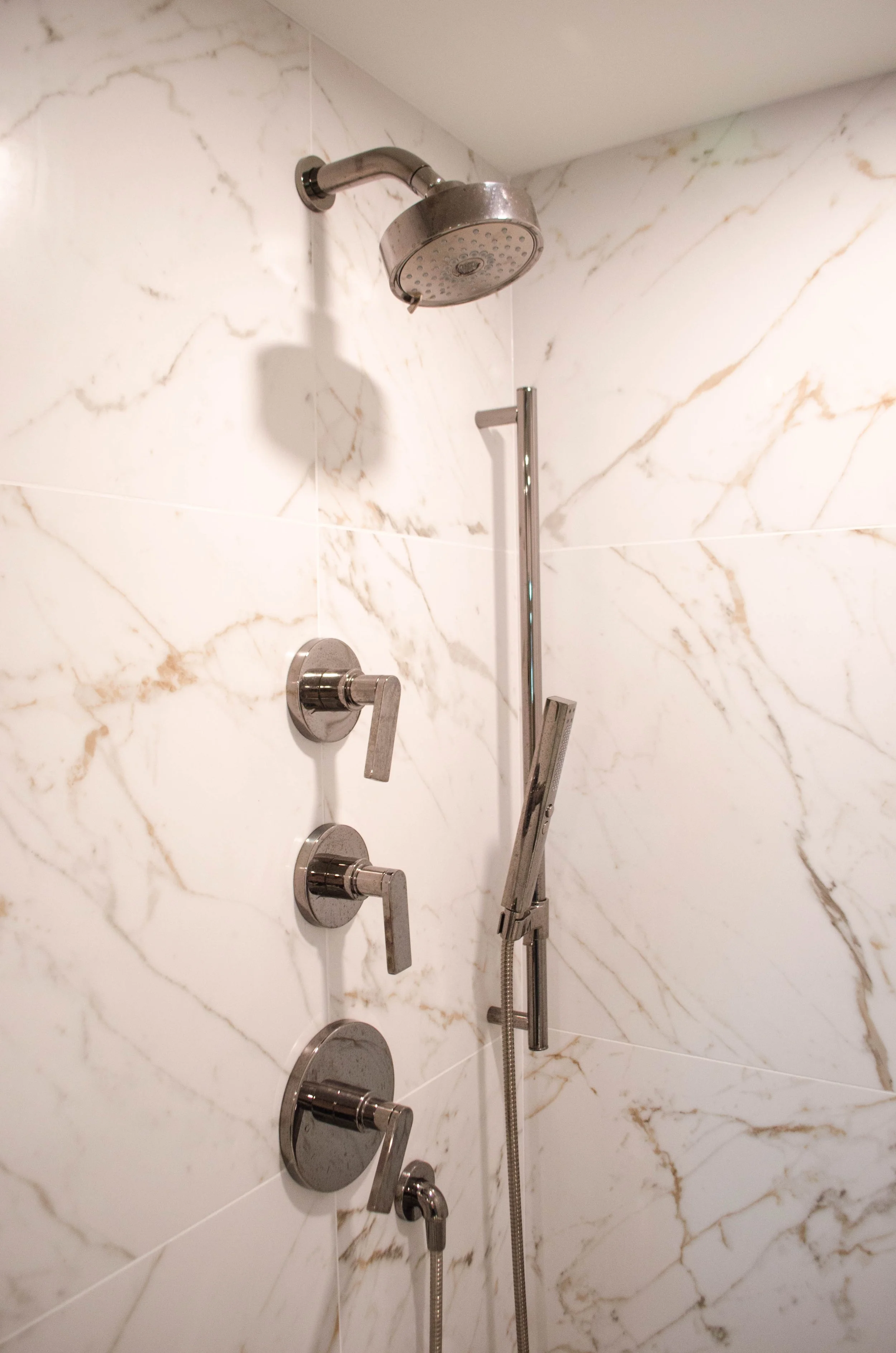 false-creek-condo-renovation - After - 48.jpg