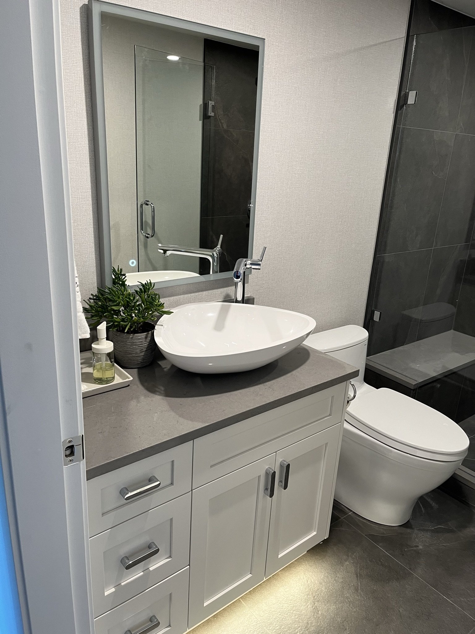 false-creek-condo-renovation - After - 54.jpg