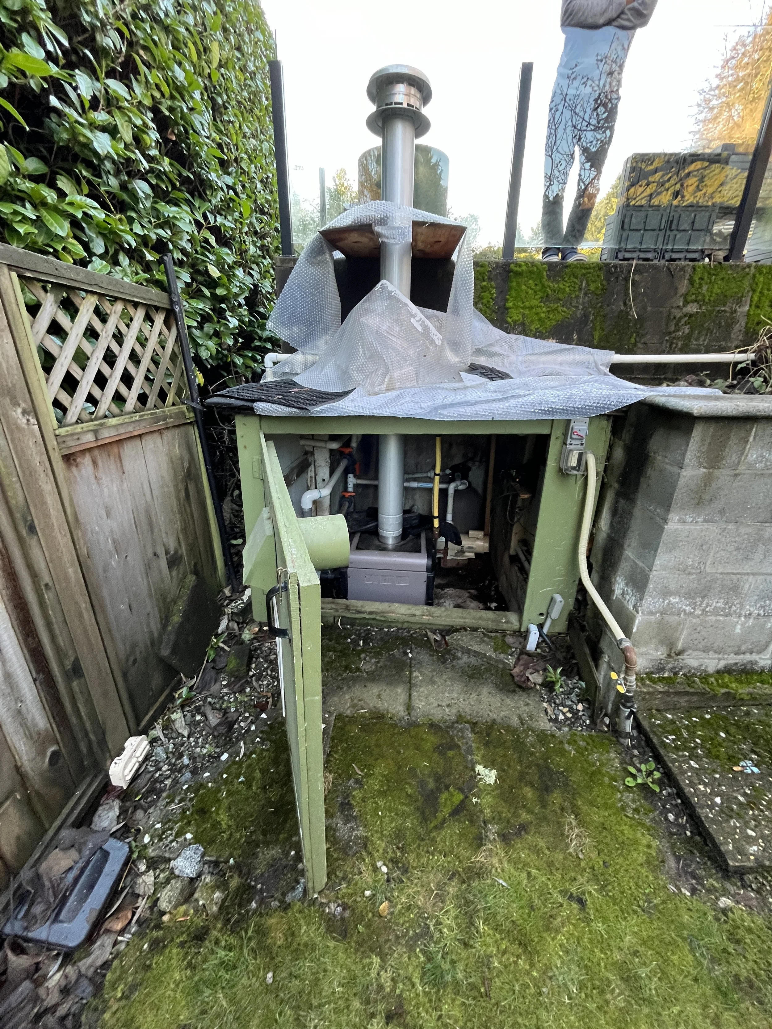 west-vancouver-pool-repair - Before - 08.jpg