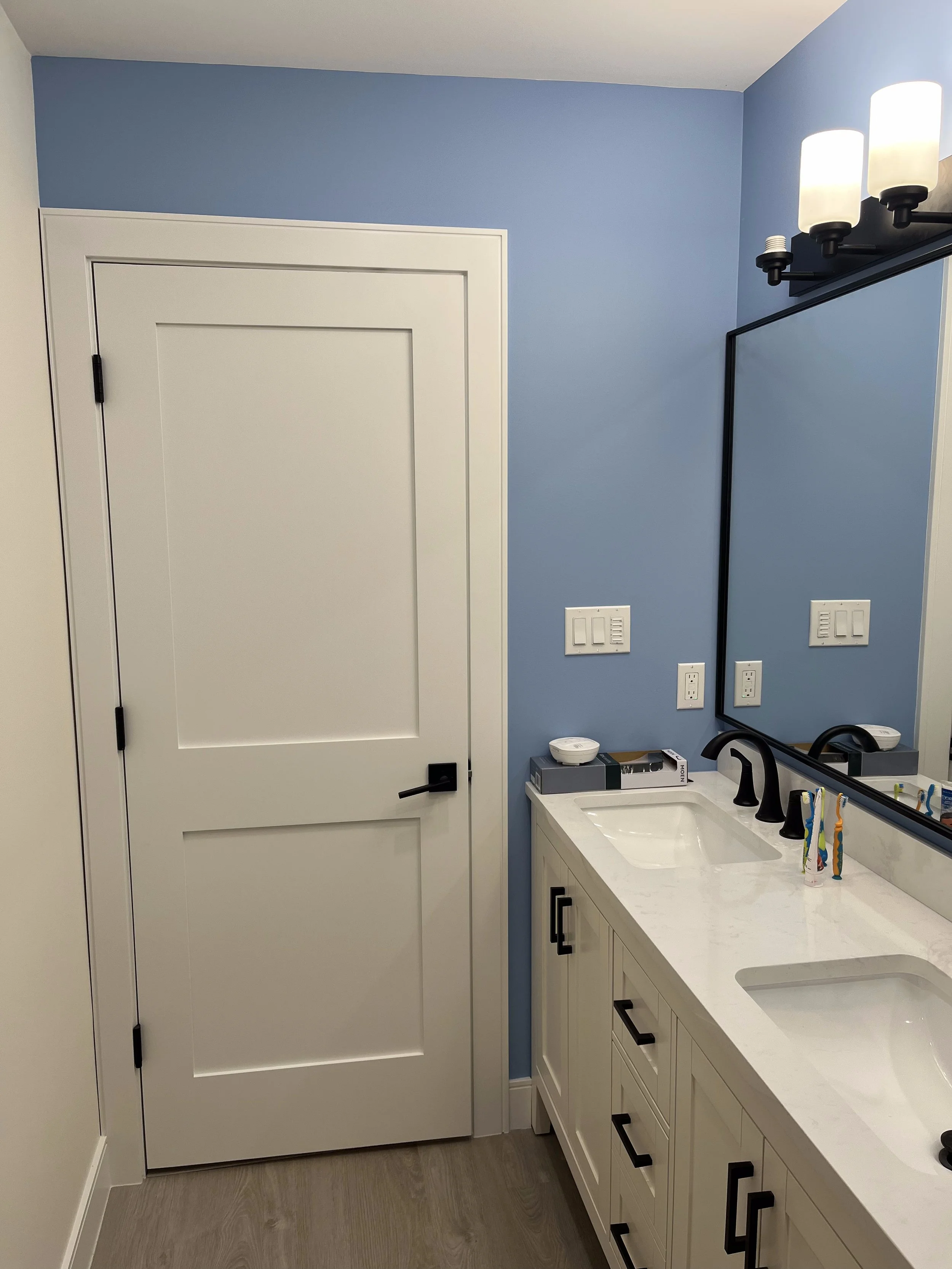 north-vancouver-kids-bathroom-renovation - After - 05.jpg