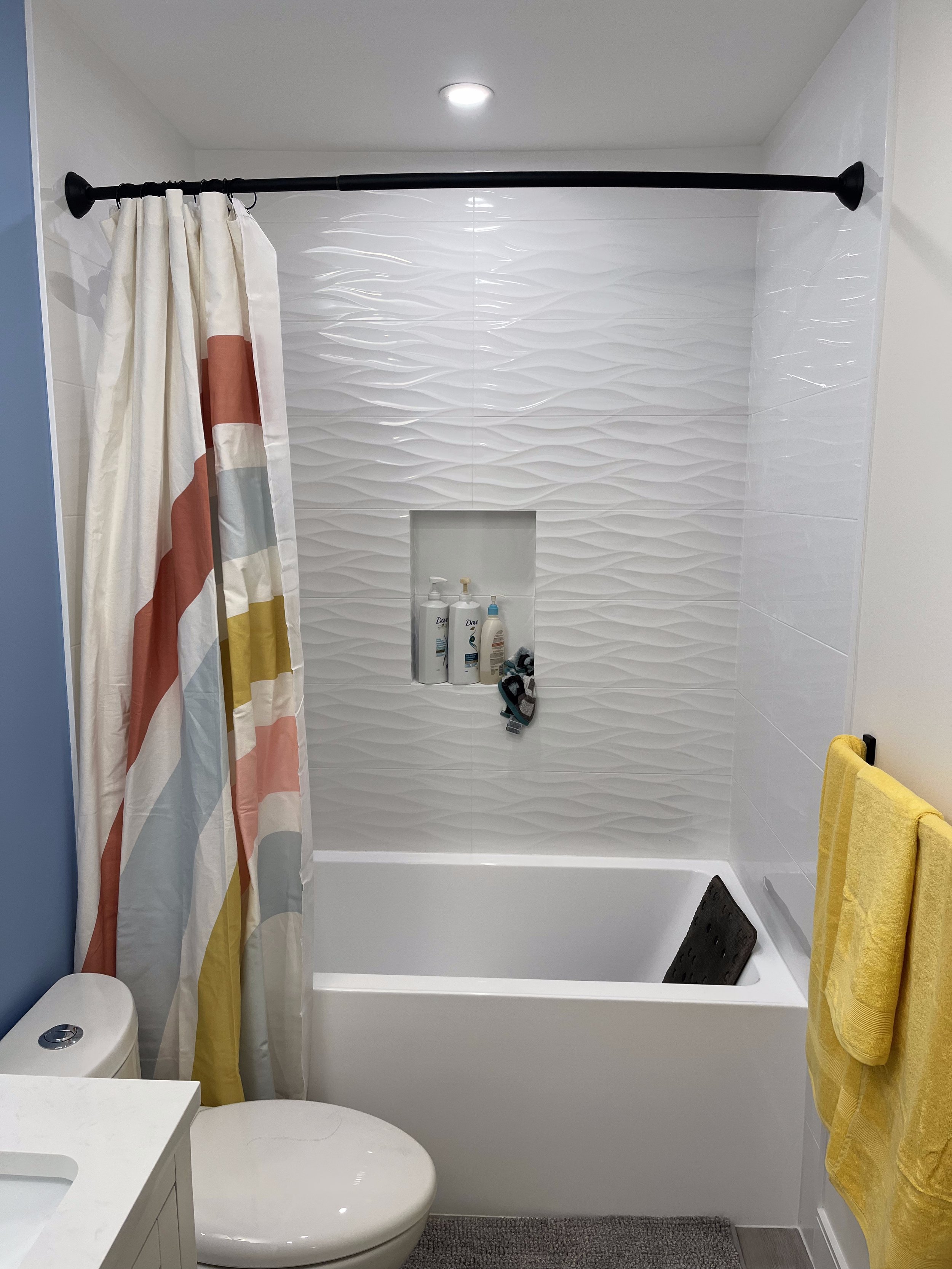 north-vancouver-kids-bathroom-renovation - After - 06.jpg