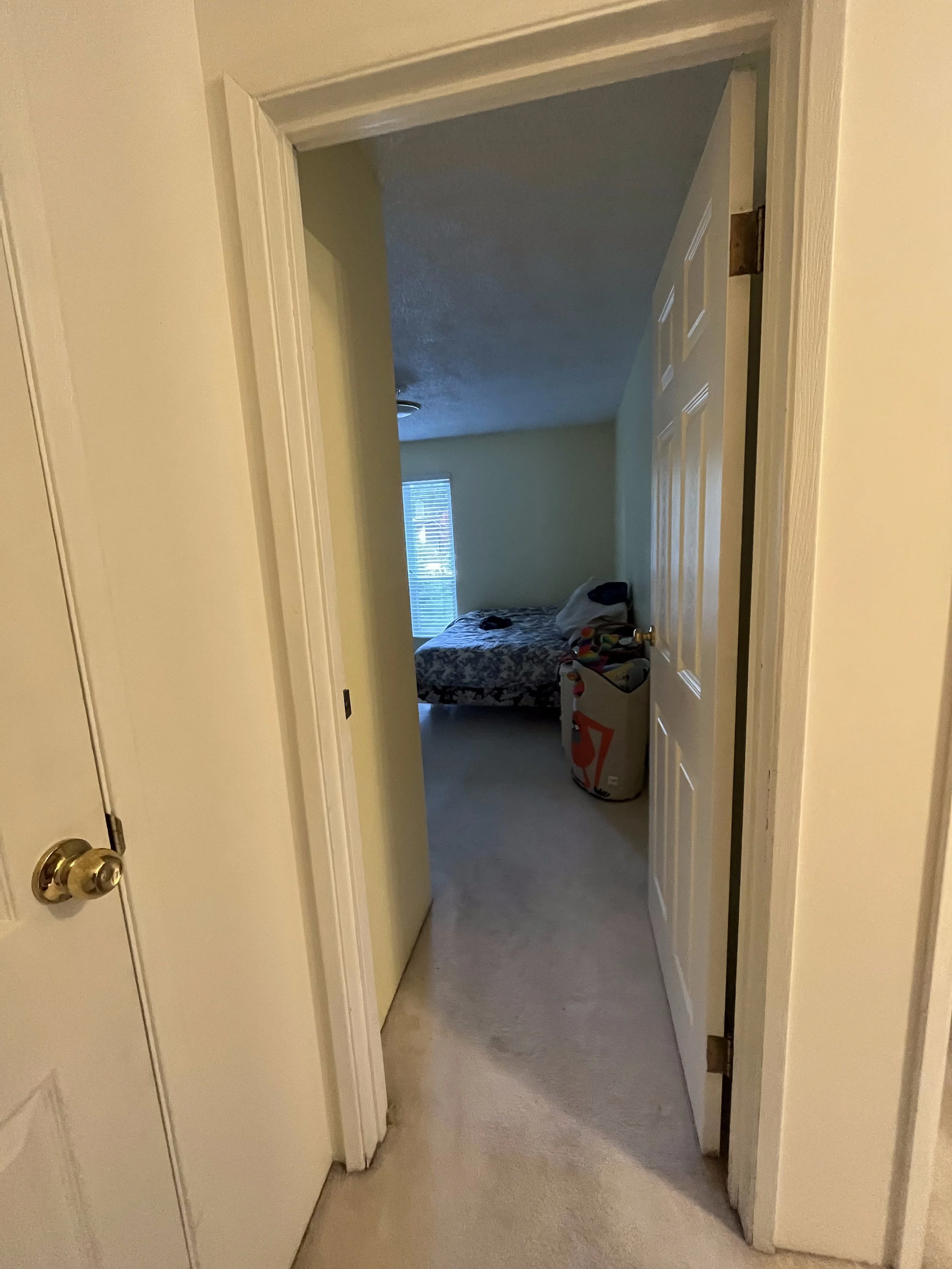 north-vancouver-kids-bathroom-renovation - Before - 02.jpg