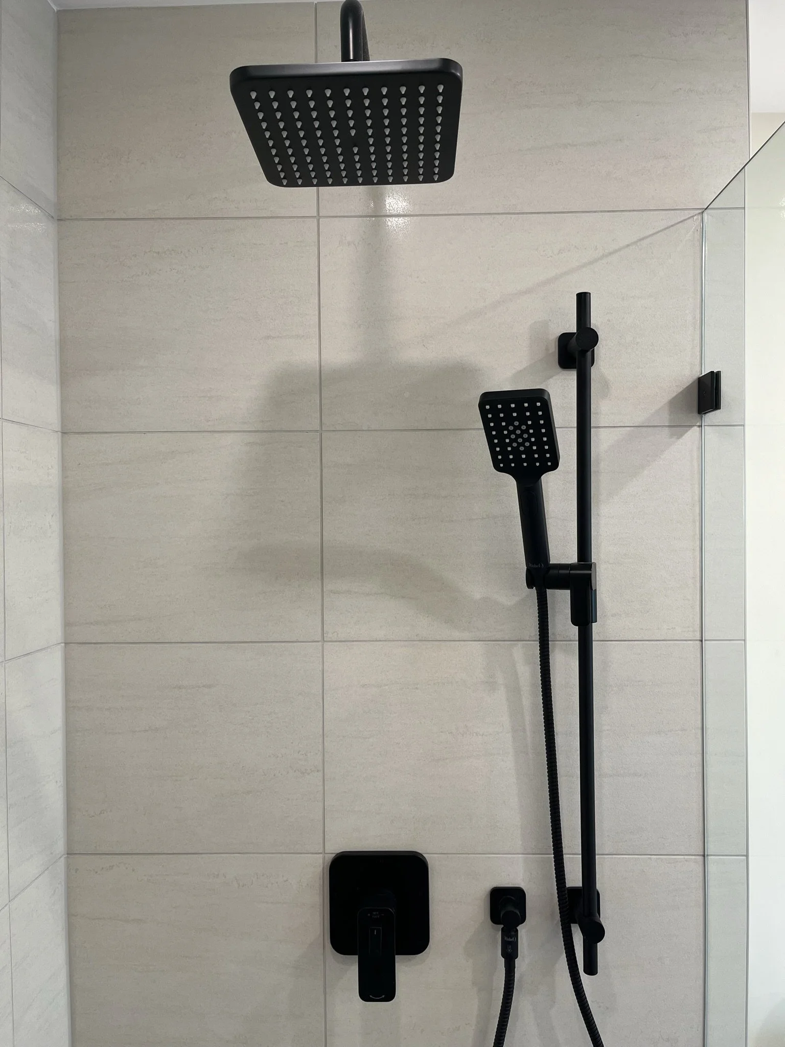 lynn-valley-townhouse-ensuite-conversion - After - 03.jpg