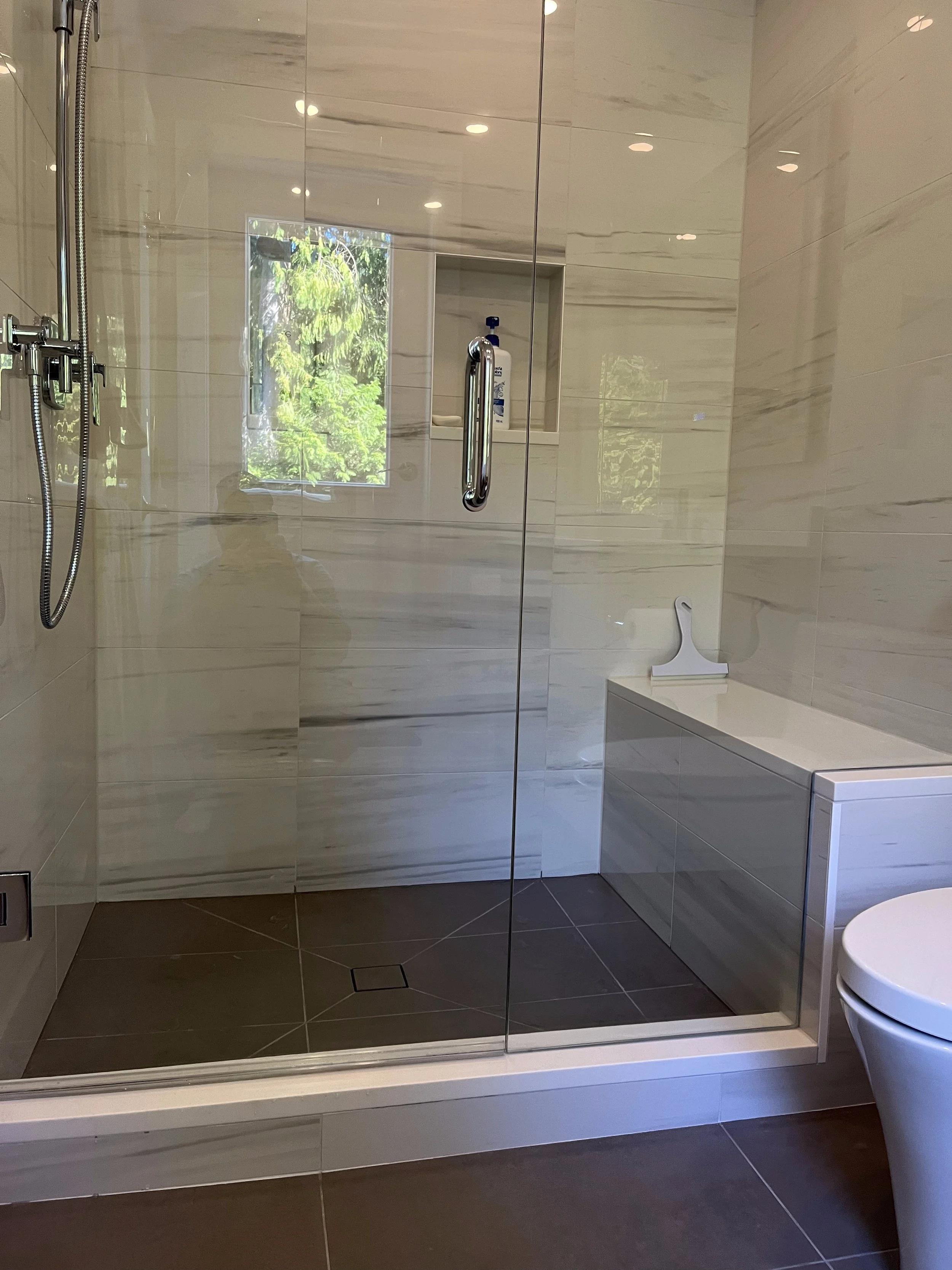 lynn-valley-townhouse-ensuite-conversion - After - 14.jpg