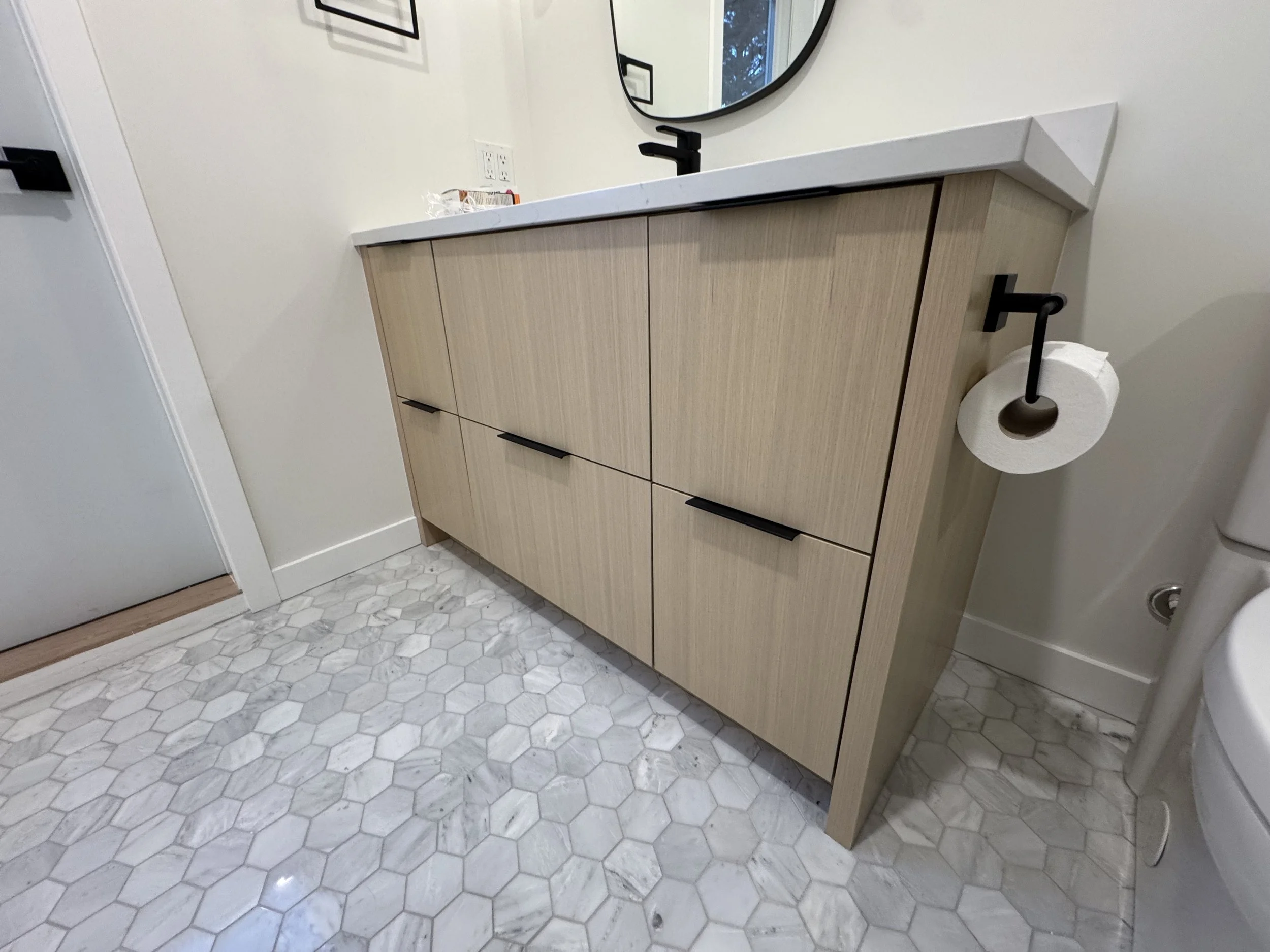 lynn-valley-townhouse-ensuite-conversion - After - 18.jpg