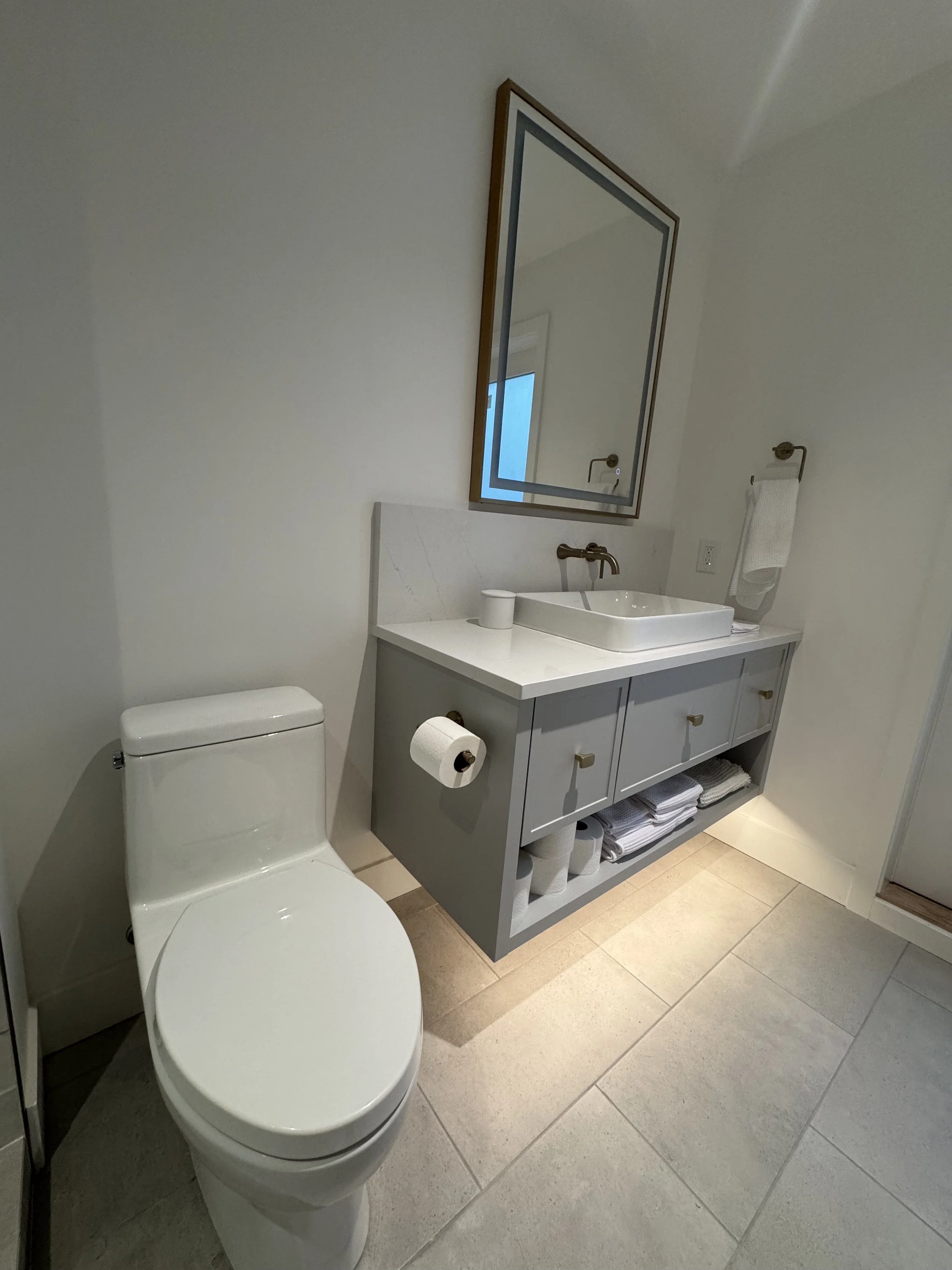 lynn-valley-townhouse-ensuite-conversion - After - 26.jpg