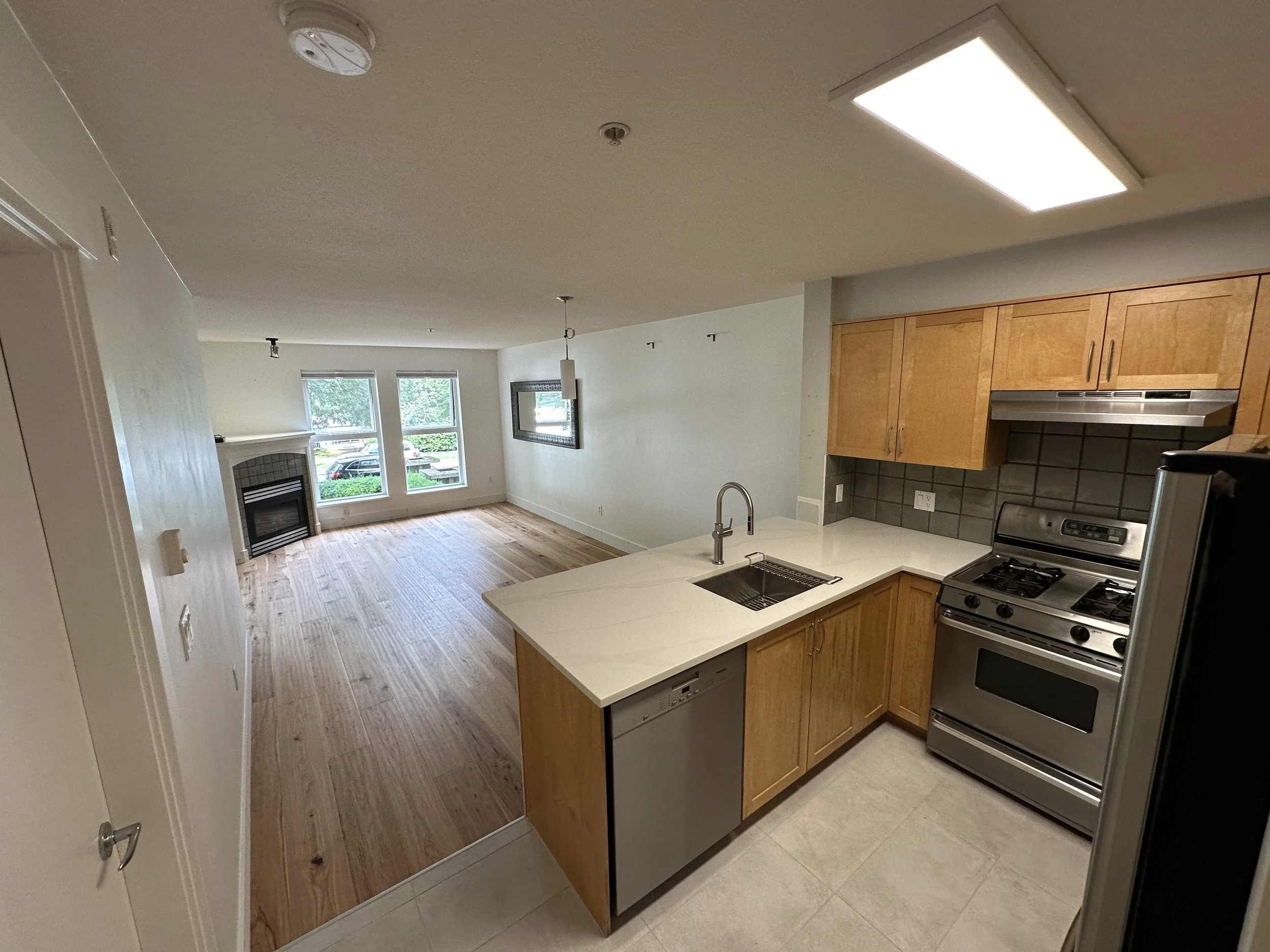 vancouver-kitchen-bathroom-renovation - After - 01.jpg