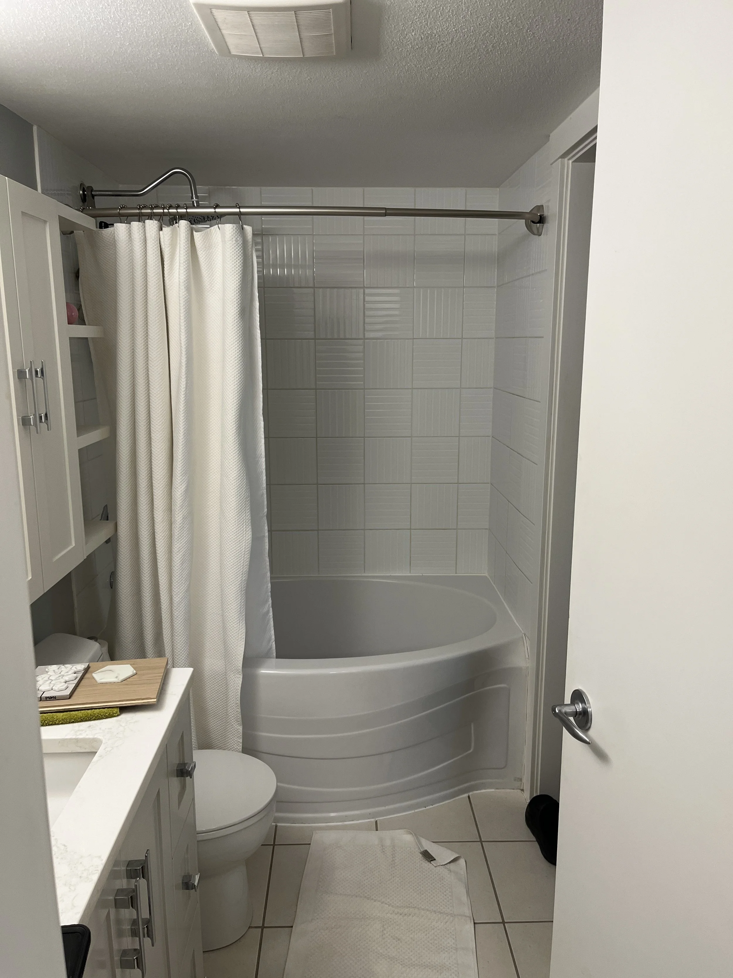 vancouver-kitchen-bathroom-renovation - Before - 01.jpg