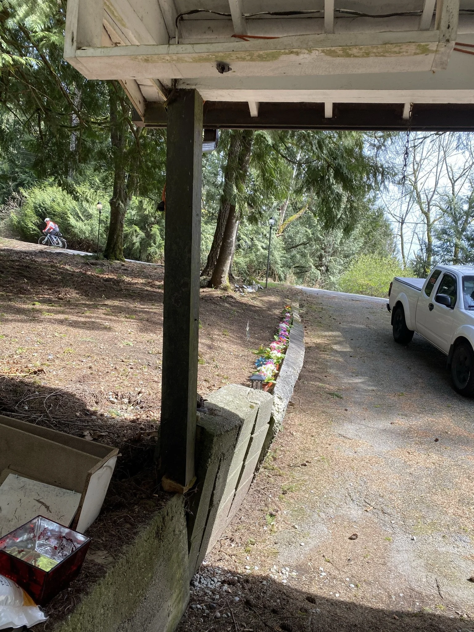 pitt-meadows-retaining-wall-repair - Before - 03.jpg