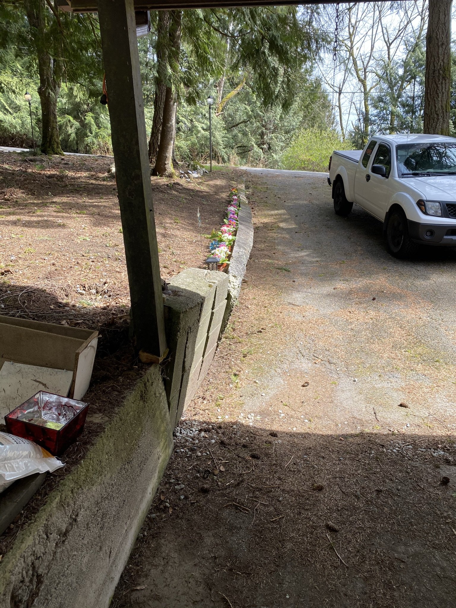 pitt-meadows-retaining-wall-repair - Before - 07.jpg